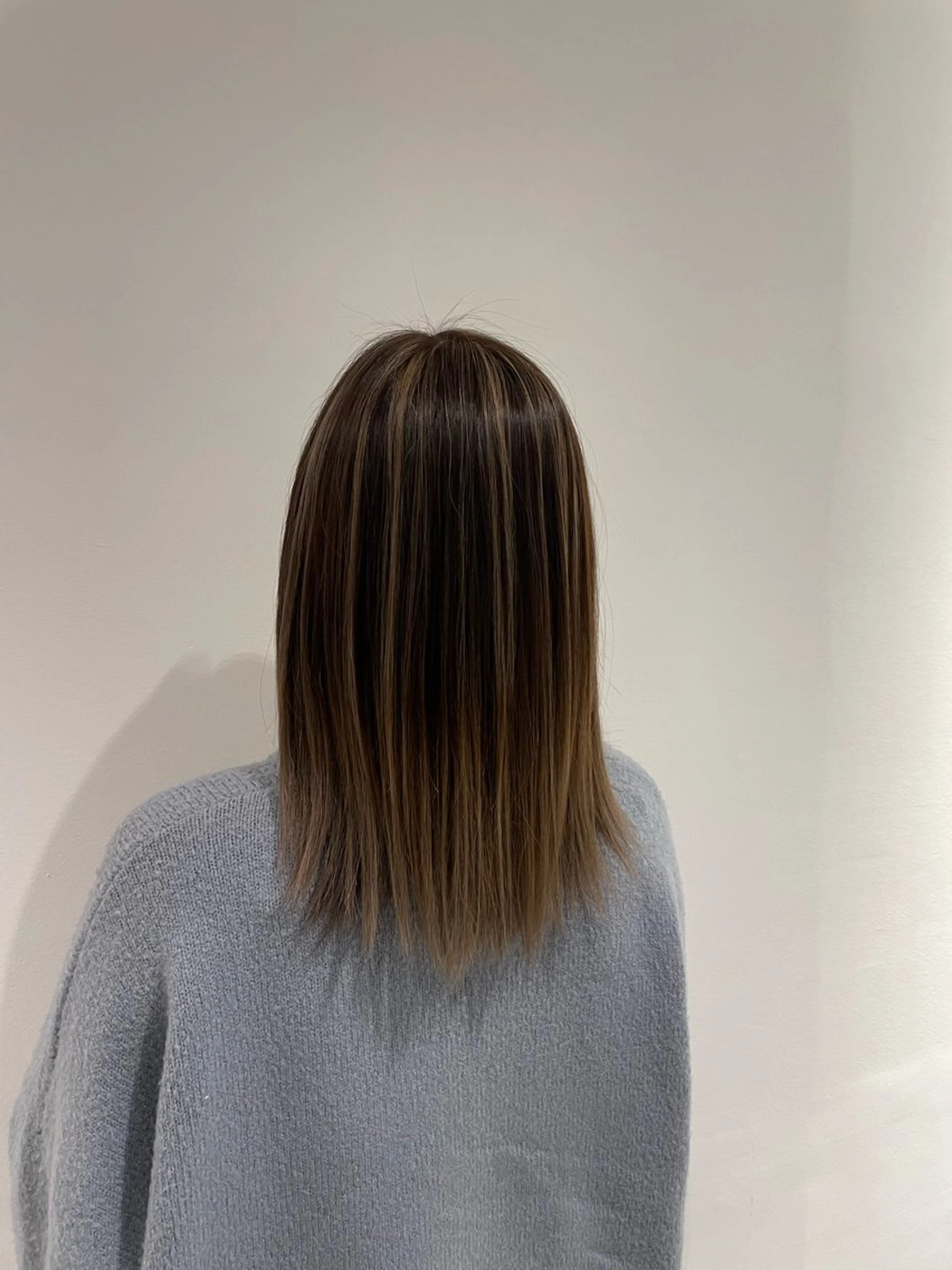 ミディアム カラー ヘアカラー 松下 茉紀👱🏻‍♀️のヘアスタイル