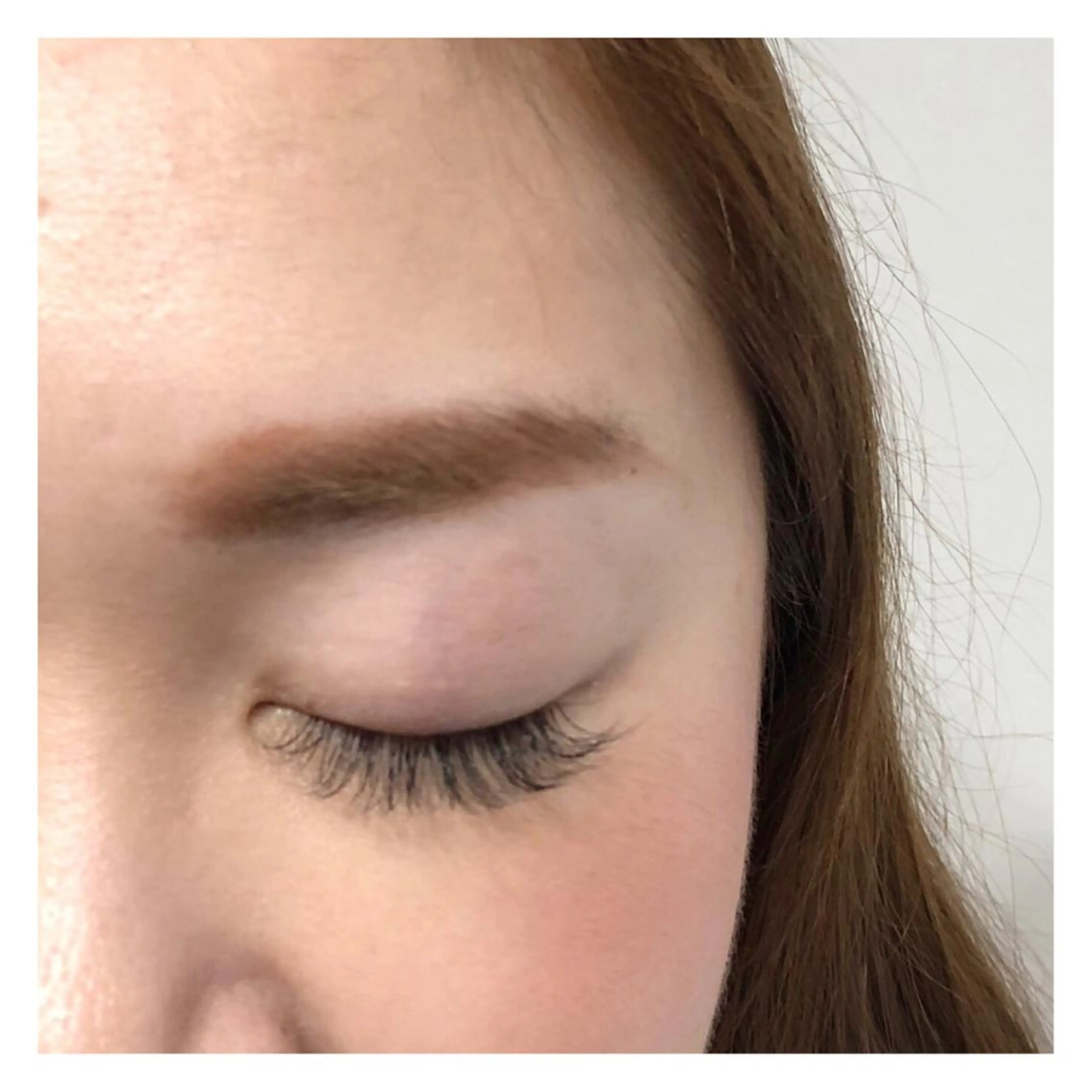 マツエク・マツパ 付け放題 Lacl'e hitomiの眉毛・アイブロウイメージ