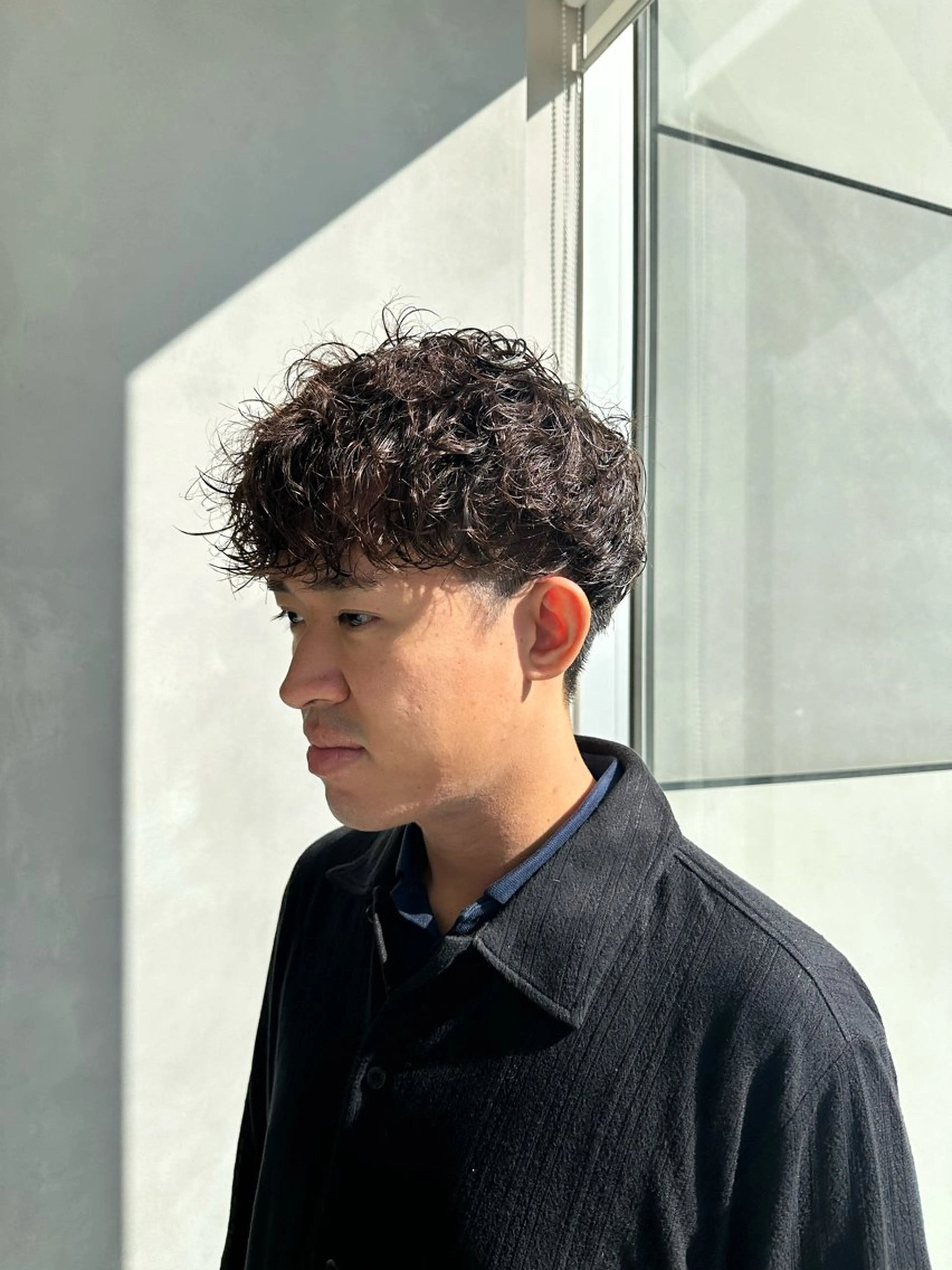 ショート パーマ メンズ カット パーマ 渋谷レイヤーカット/ 暖色艶カラー🩵高橋のヘアスタイル