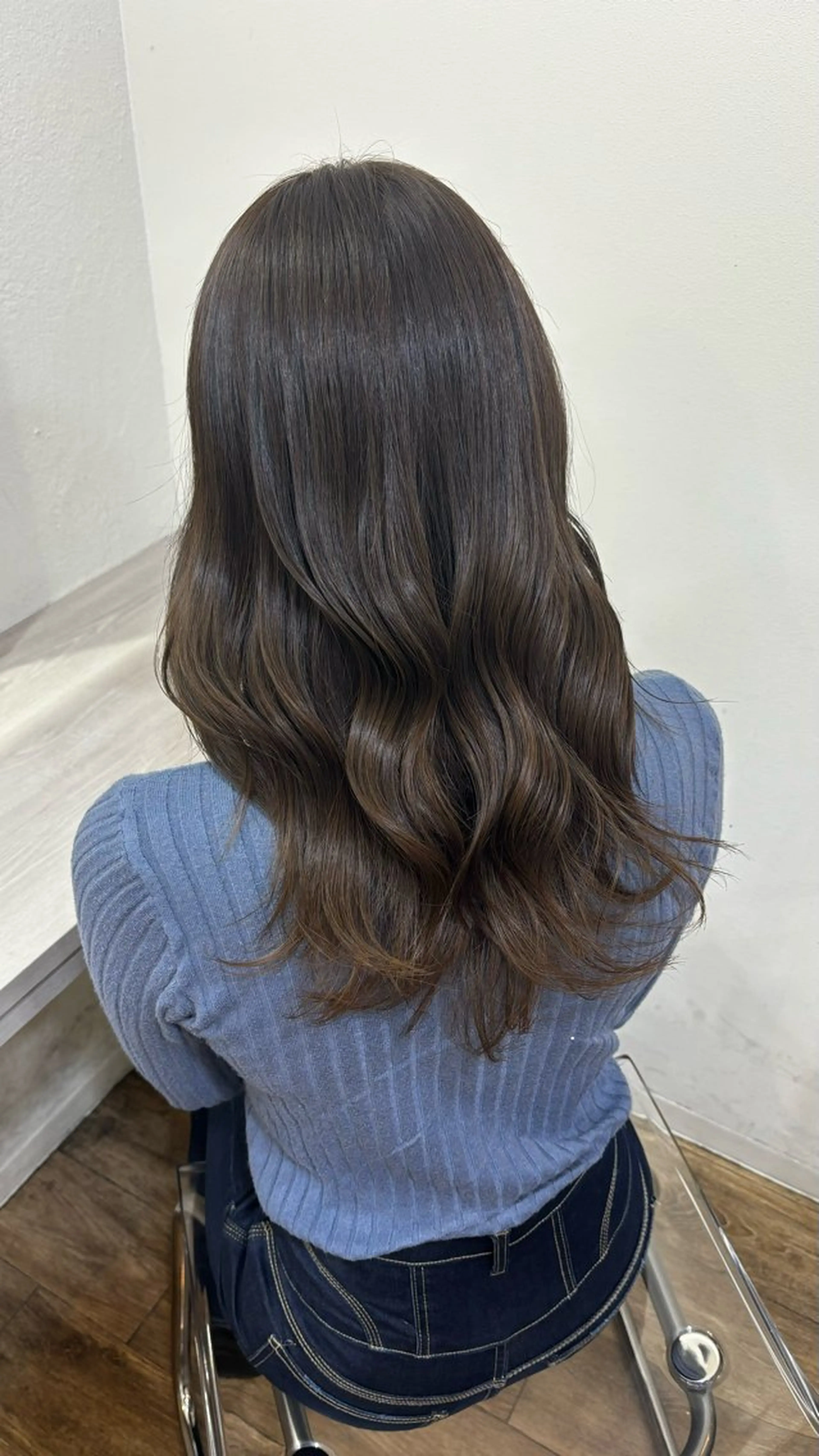 セミロング シオン/艶髪カラー/ 韓国ヘアのヘアスタイル