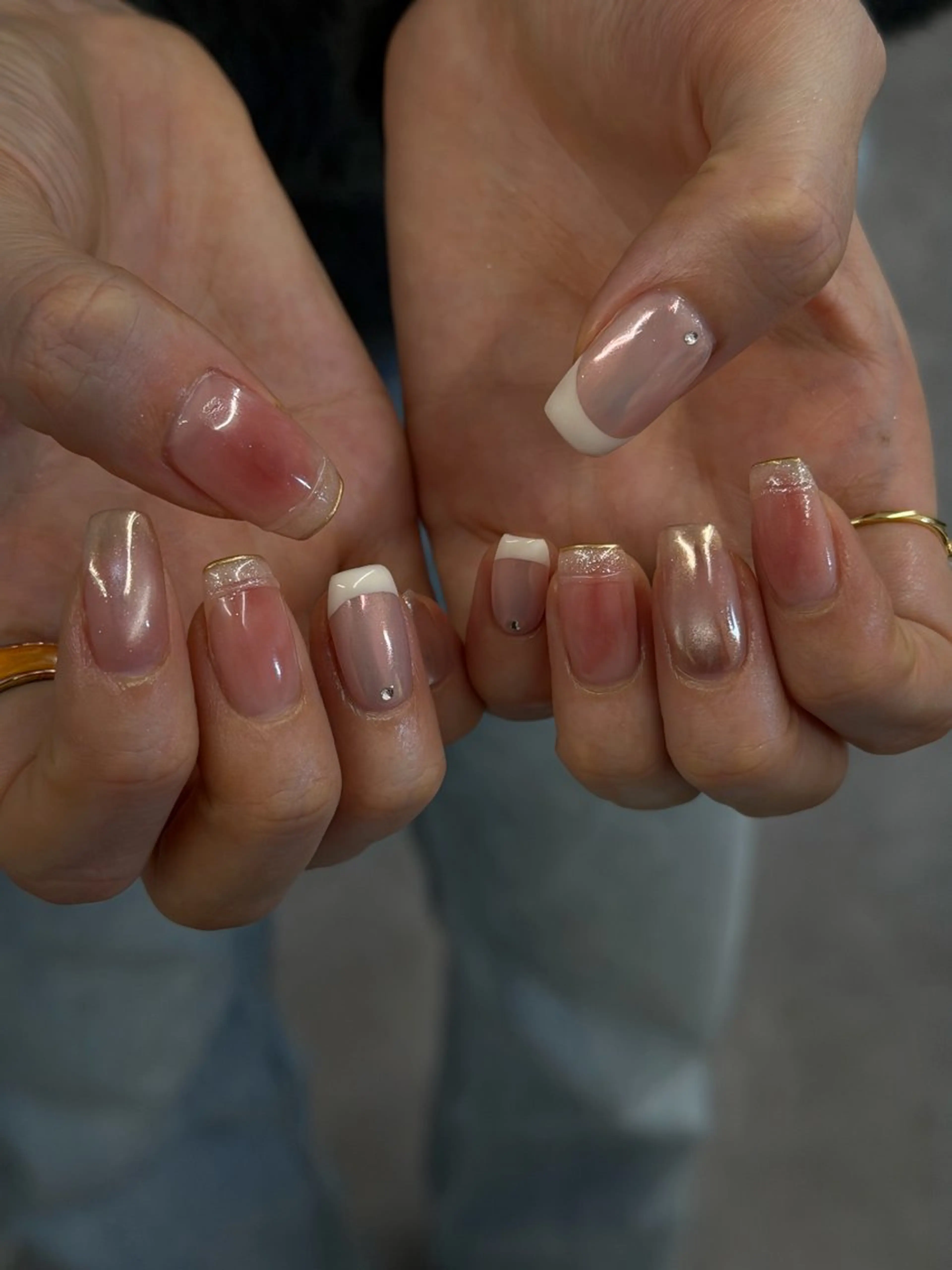 ネイル オーロラネイル フレンチネイル ジェルネイル マグネットネイル ミラーネイル ハンドネイル ハンドケア Bana_ Nailのネイルデザイン