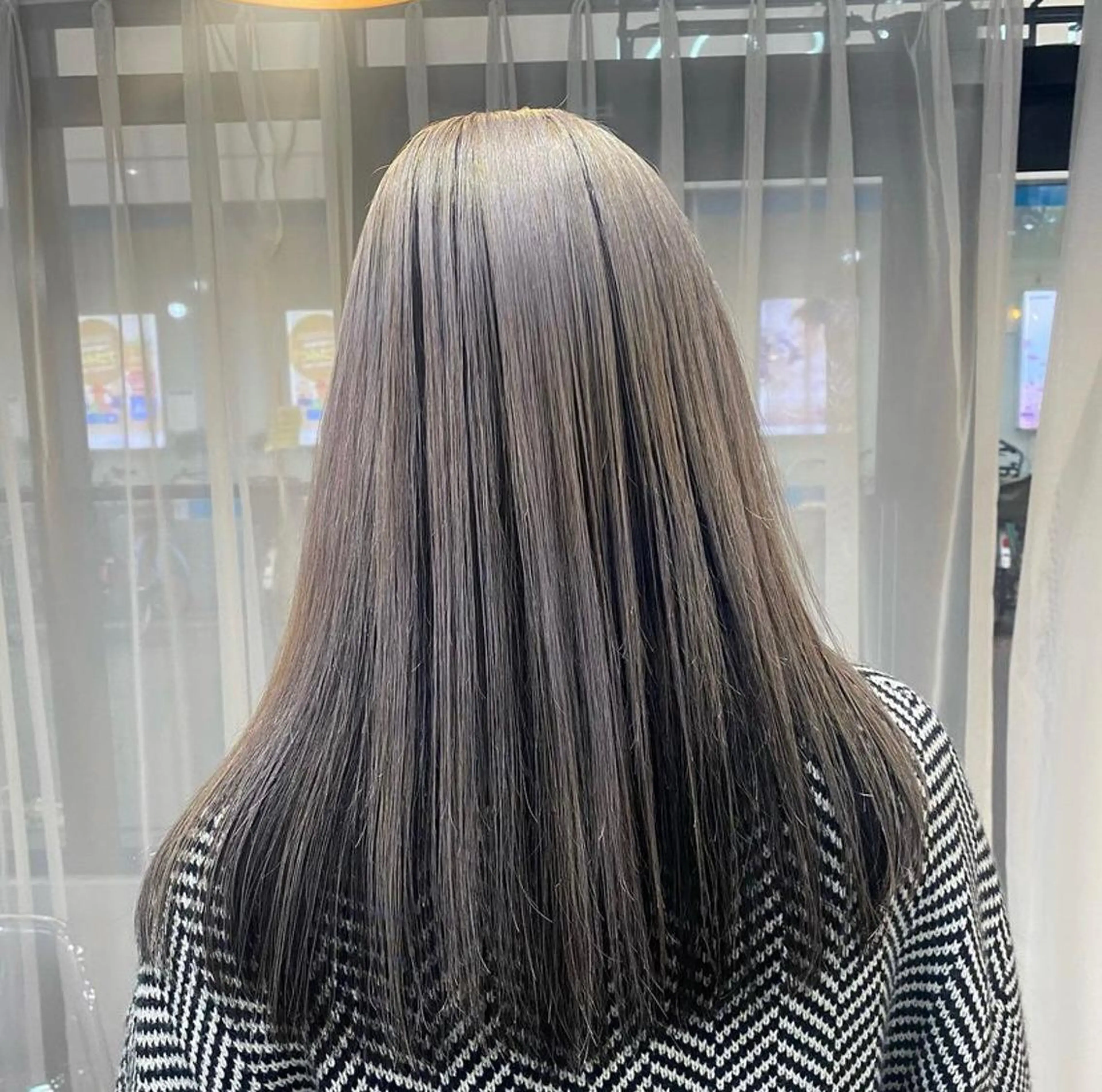 ロング カラー 原田 朱里のヘアスタイル