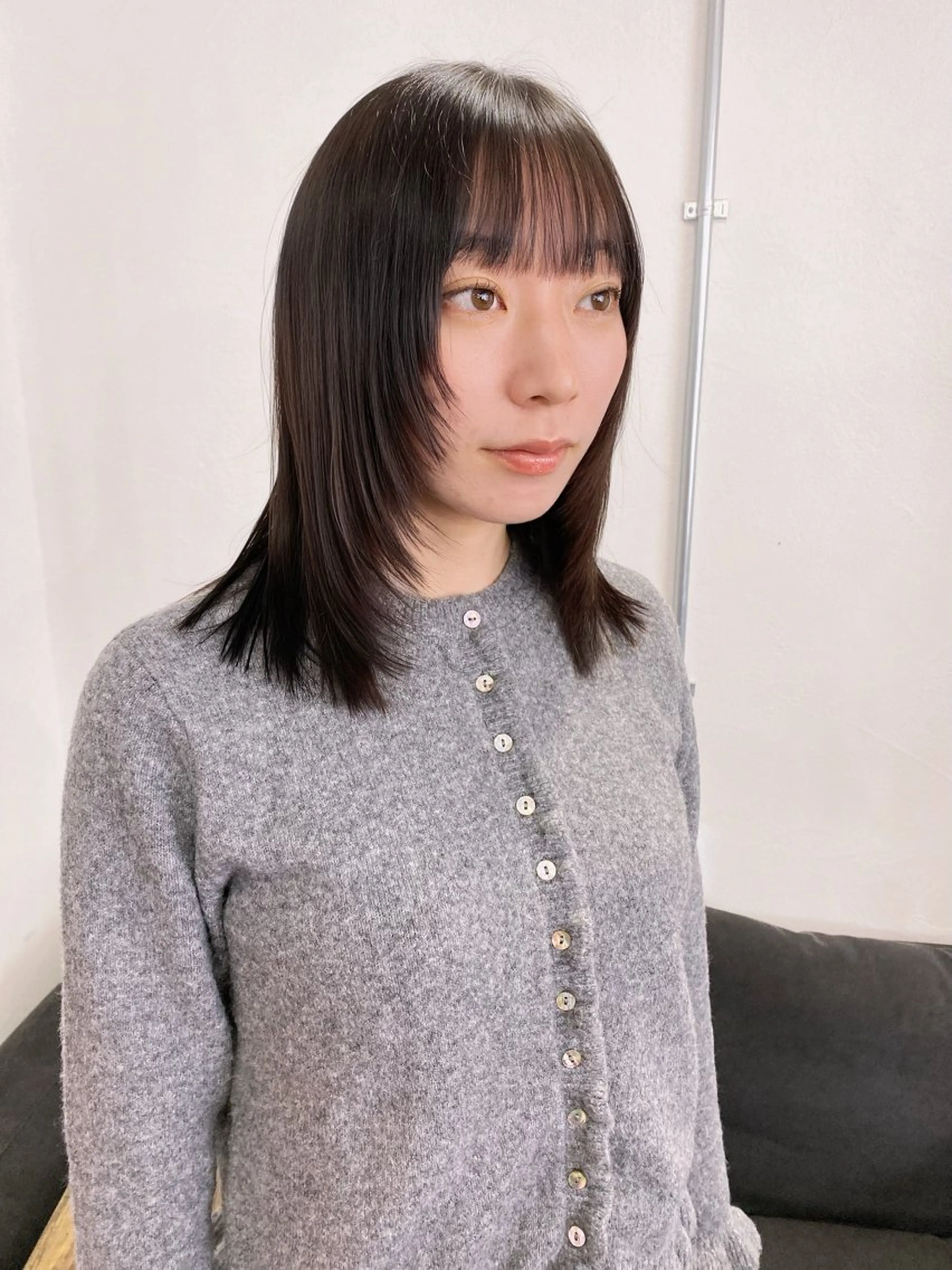 ミディアム 顔まわりレイヤー 顔周りカット レイヤーカット 小顔カット ナチュラルヘア /透明感/長井遥陽のヘアスタイル