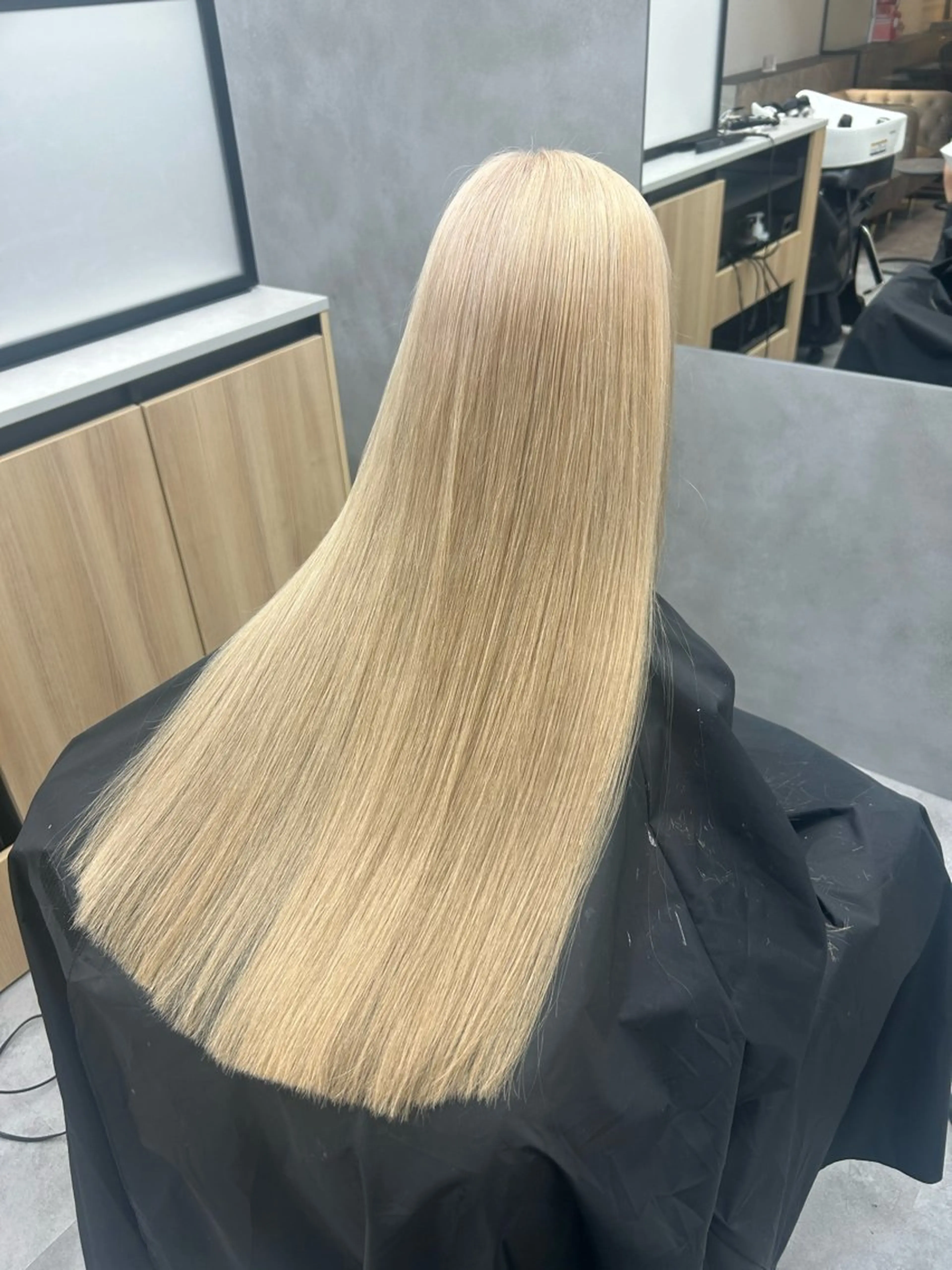 ロング カット ヘアカラー トリートメント ハイトーン/ブリーチ 🧁soraのヘアスタイル