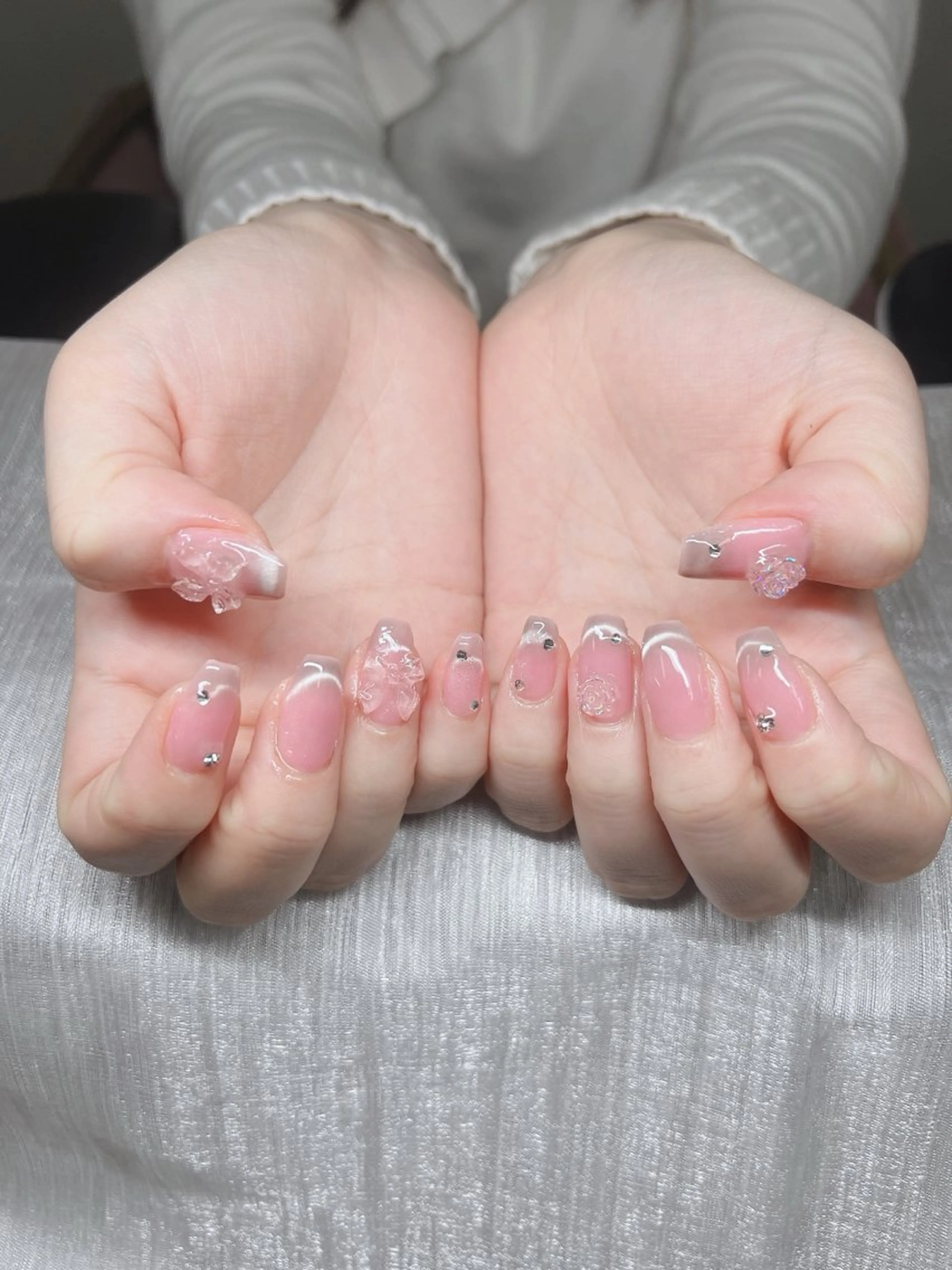 ネイル 長さ出し グラデーション 卒業式 キラキラネイル マグネットネイル Lee Nails チップ長さだし専門店のネイルデザイン