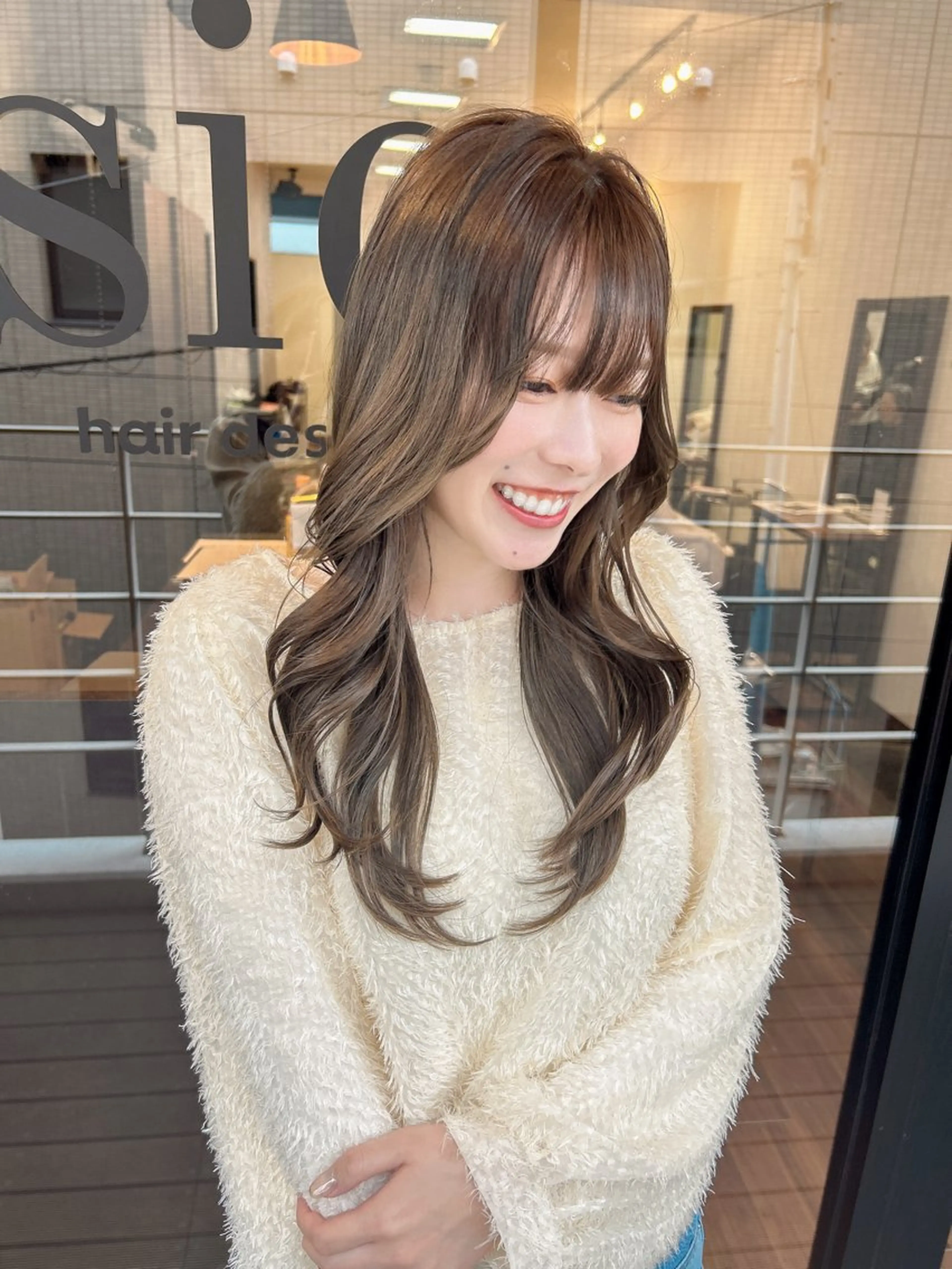 ロング カラー カット ヘアカラー トリートメント 🦋髪質改善🦋 眞井琴美のヘアスタイル