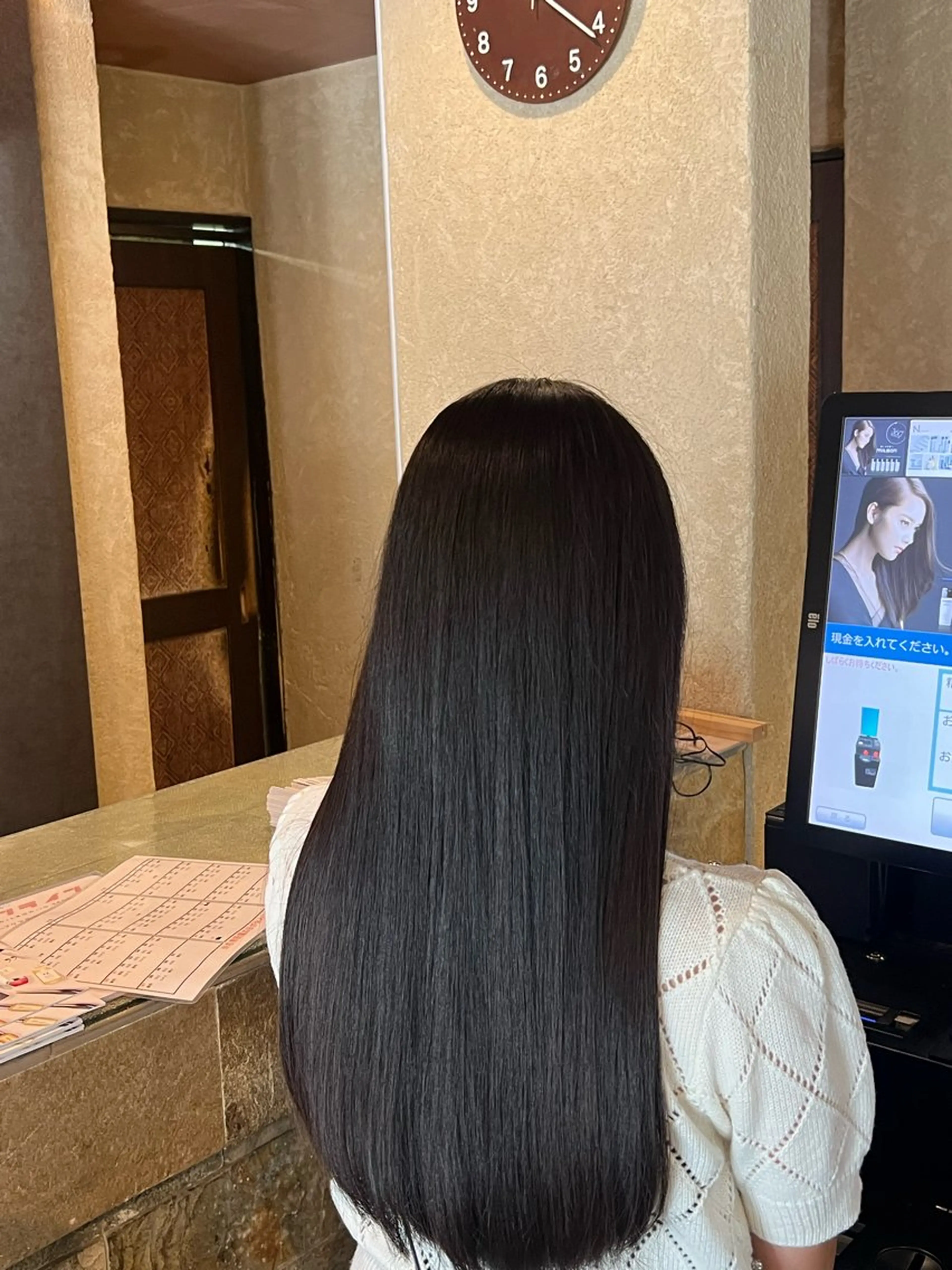 ロング カット 縮毛矯正 トリートメント Lee東三国　櫻井 睦樹のヘアスタイル