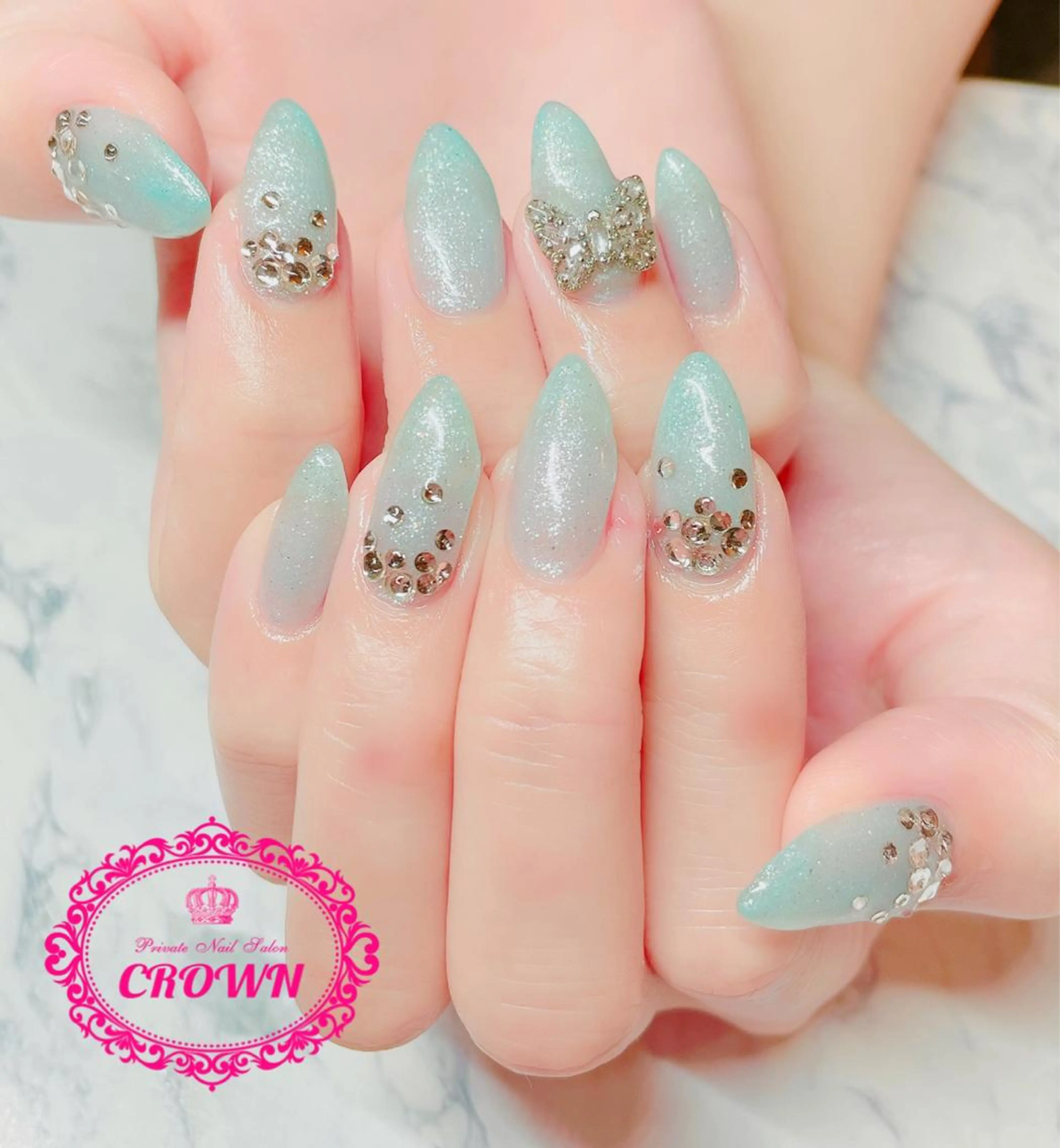 ネイル CROWN プライベートサロンのネイルデザイン
