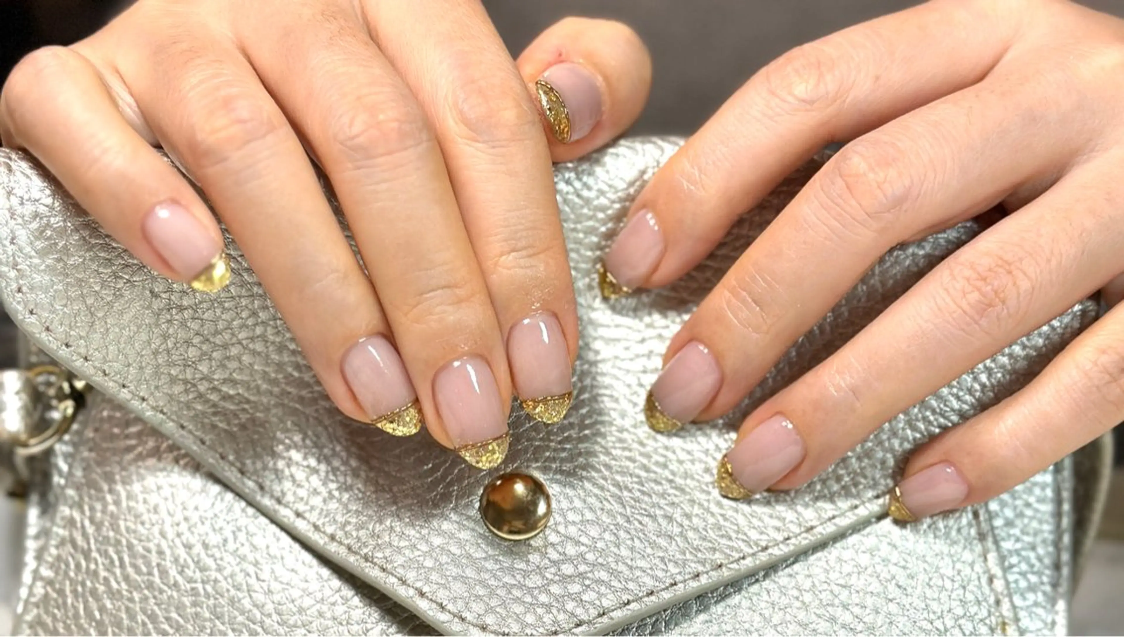 ネイル フレンチネイル ラメ(グリッター) Pretty Nail Salonのネイルデザイン