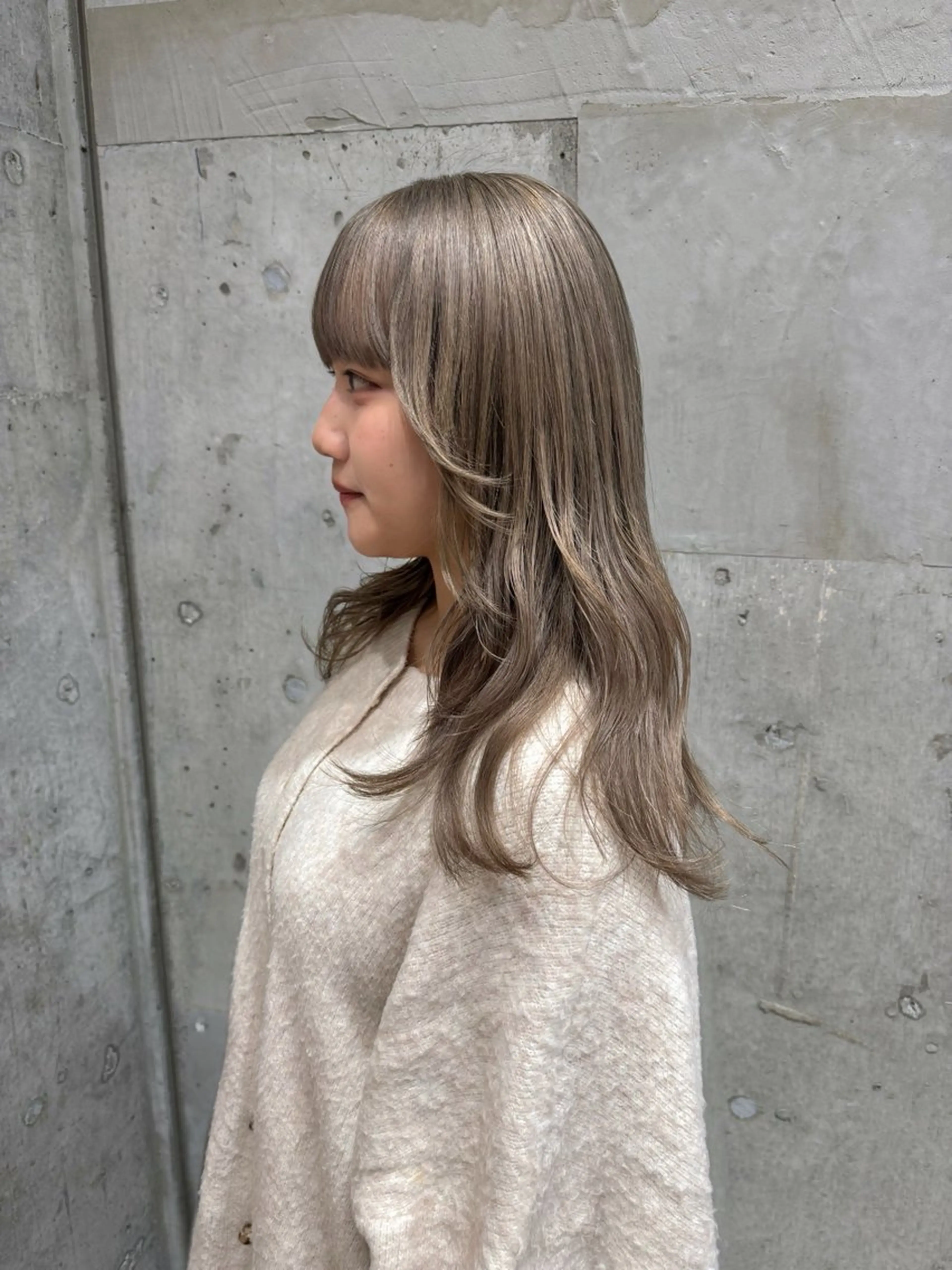 ロング カラー ヘアアレンジ mina 🐈‍⬛ ラフな似合わせヘアのヘアスタイル