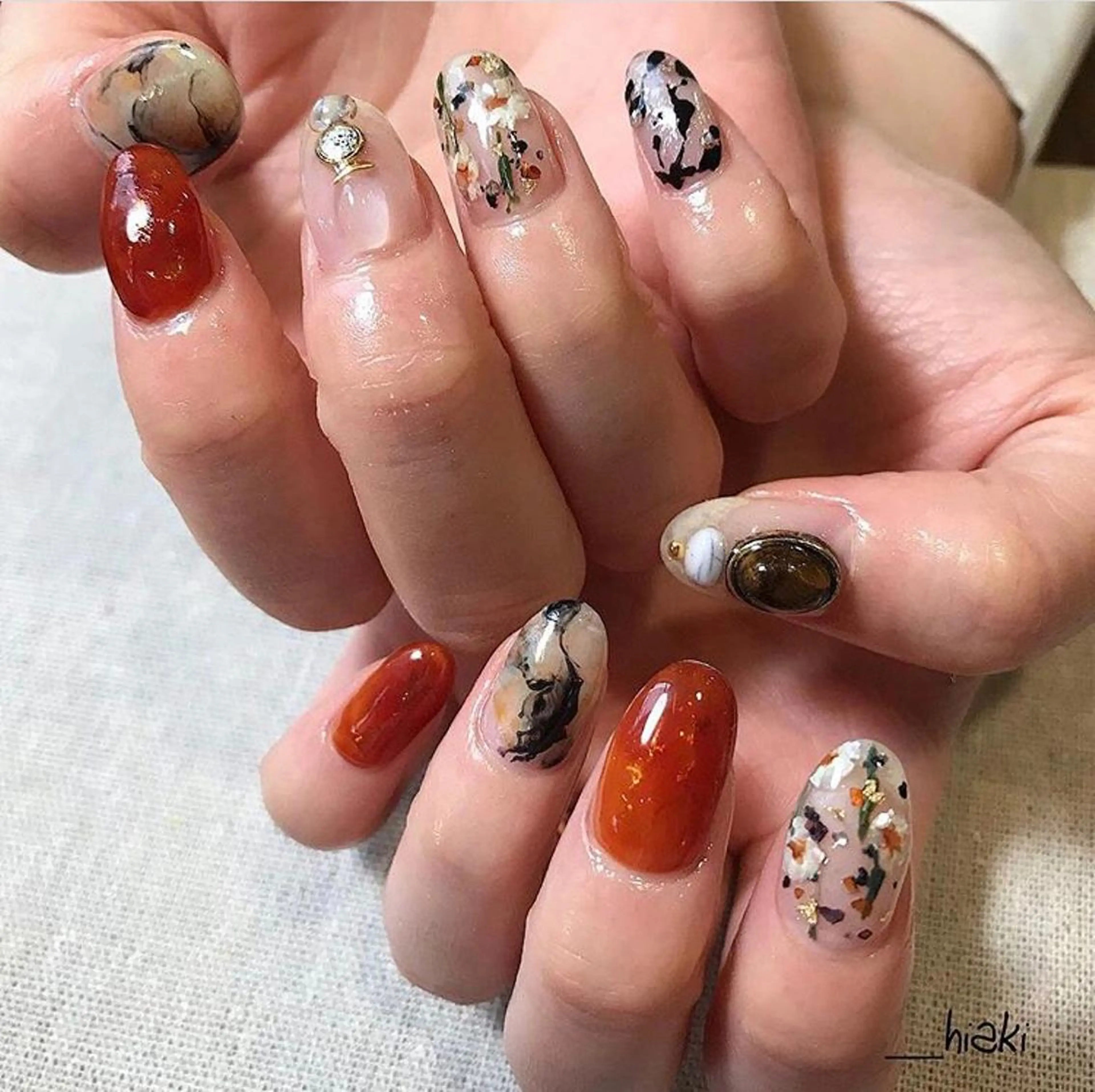 ネイル nail atelier AMBER所属・saori .の眉毛・アイブロウイメージ