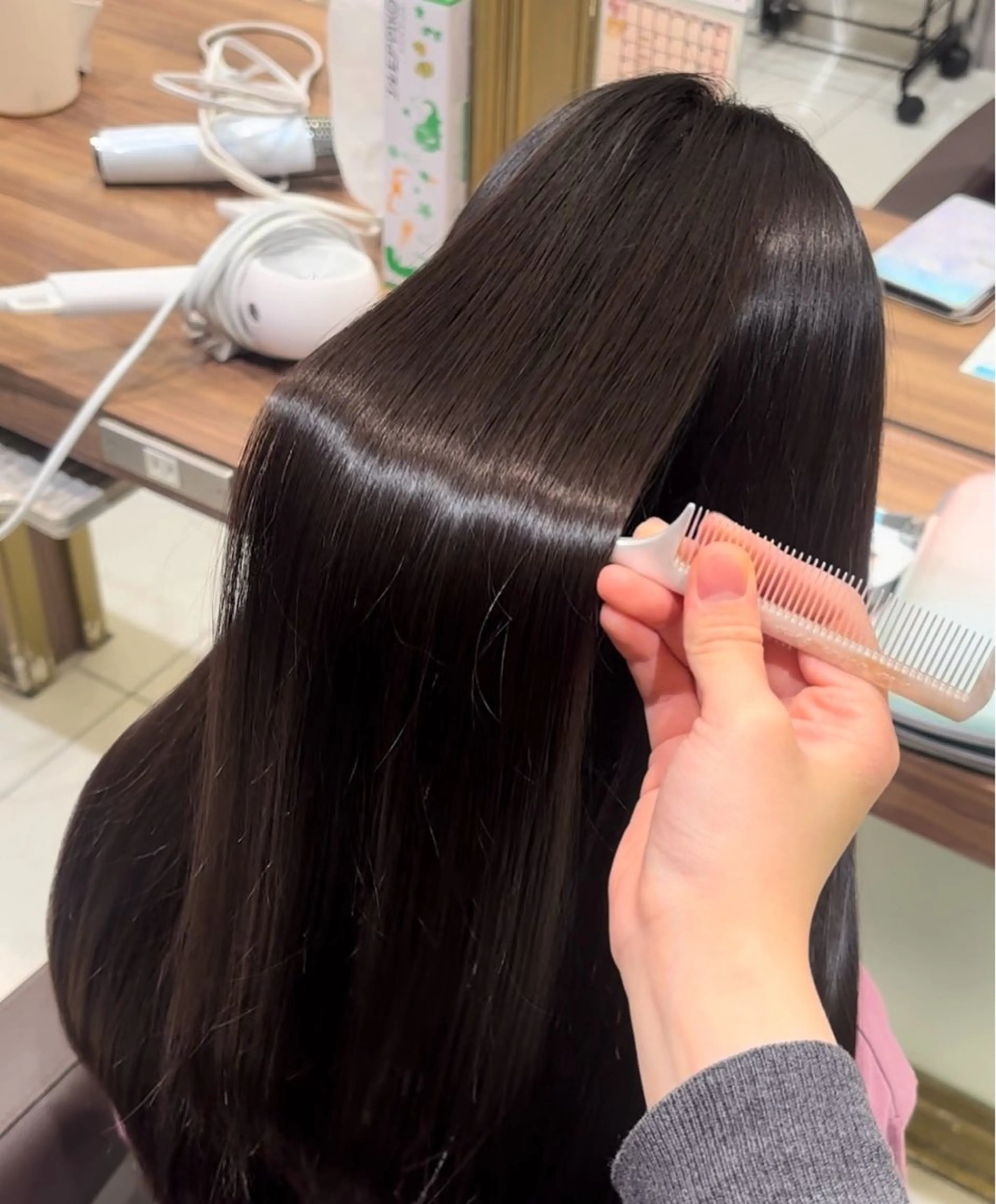 ロング 縮毛矯正 兵頭こころ モデル様募集中🎀のヘアスタイル