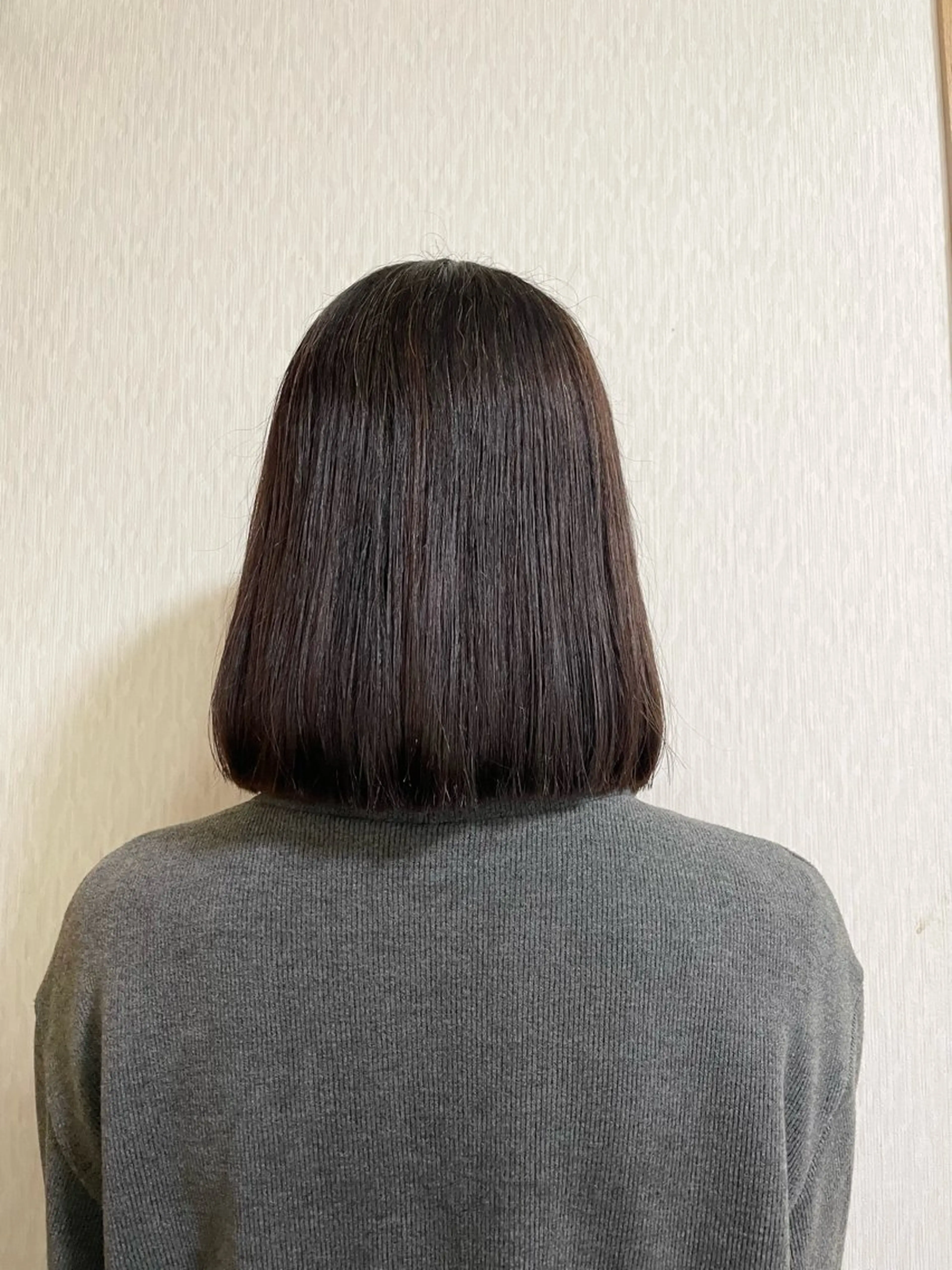 ショート 切りっぱなしボブ ボブ 山崎 彩音のヘアスタイル