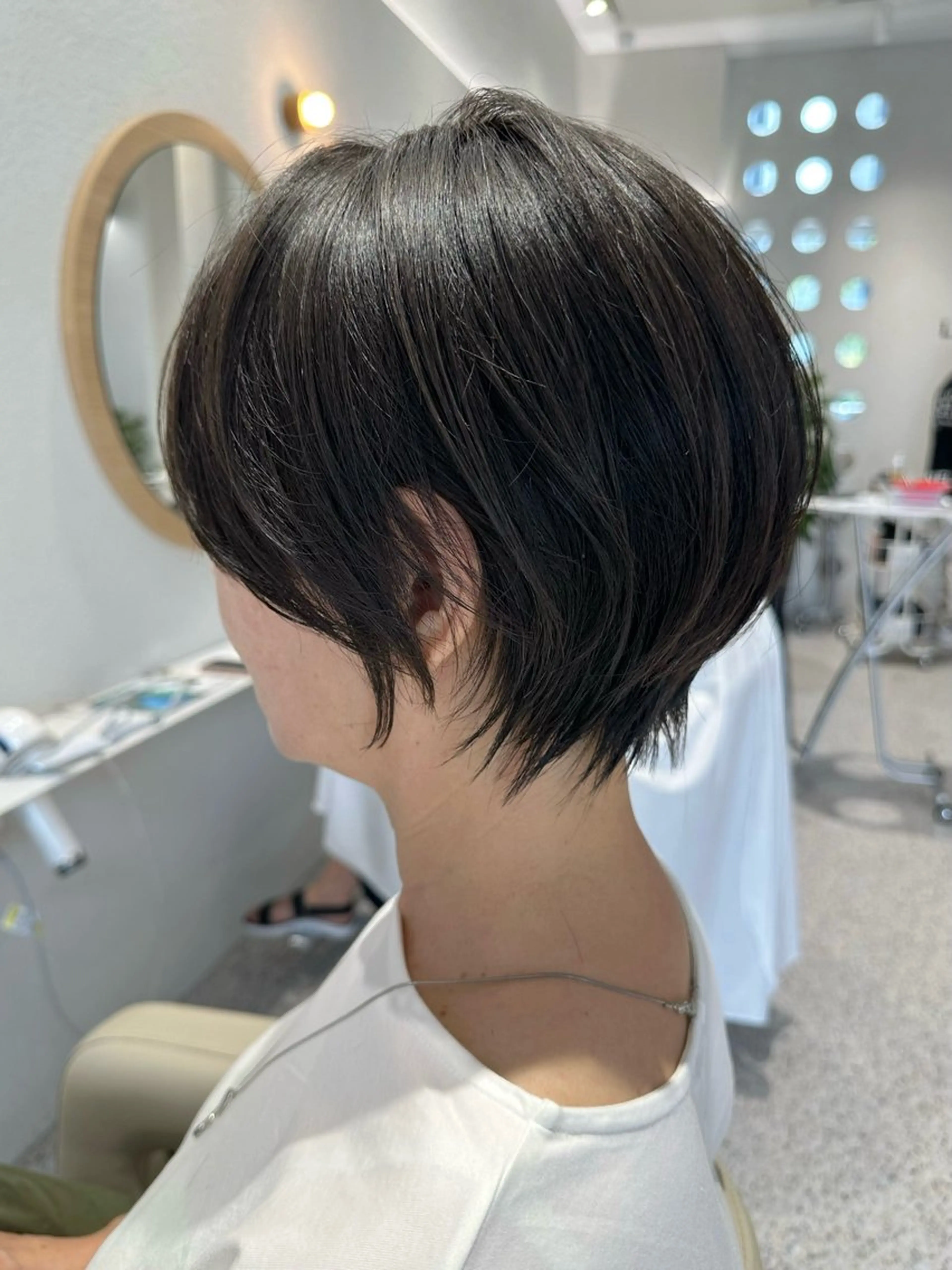 ショート 白髪ぼかしマイスター 🫧shuri🫧のヘアスタイル