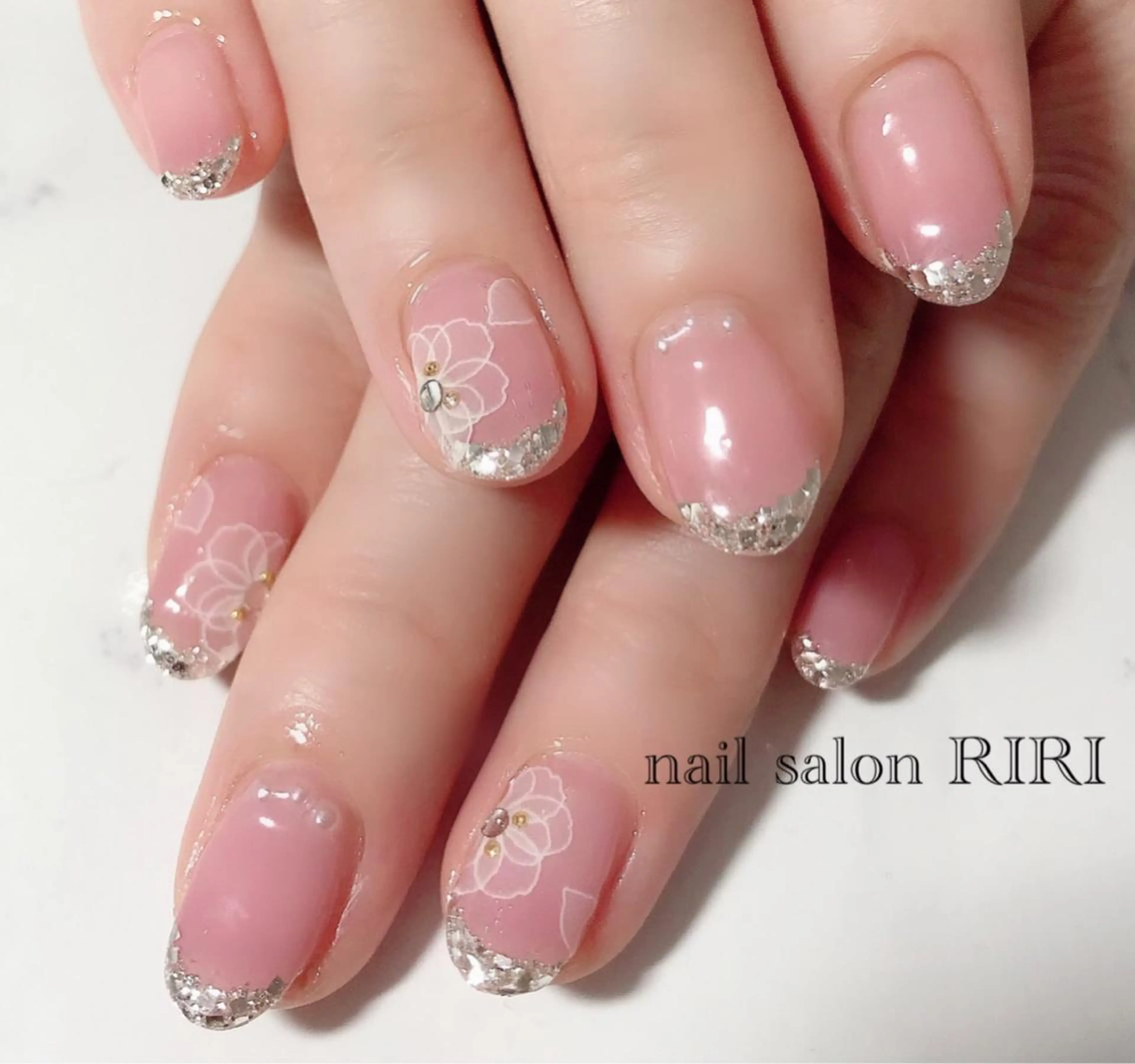 ネイル フラワーネイル ハンドネイル private  nail  salon RIRI所属・RIRI リリのネイルデザイン