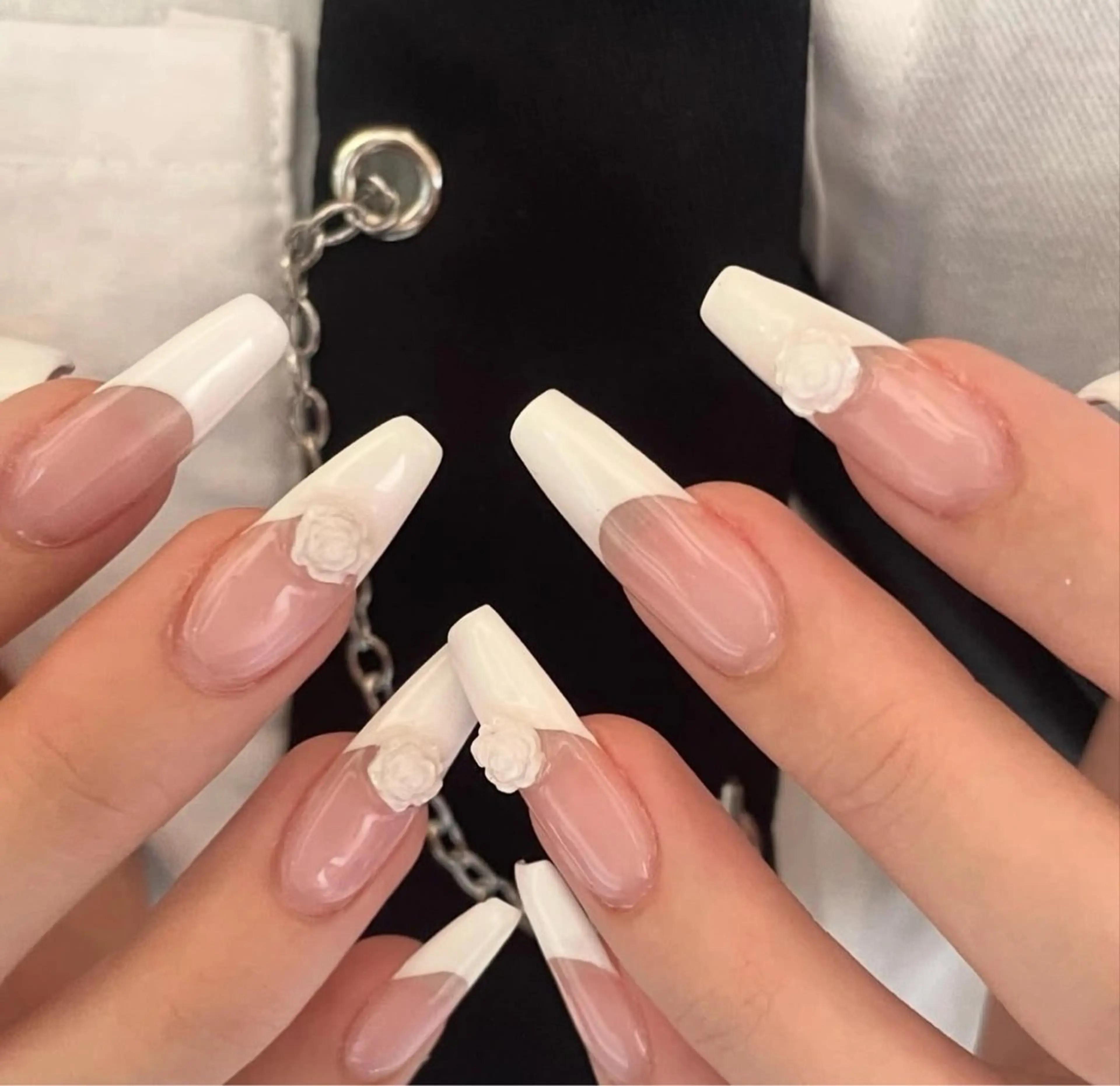 ネイル ハンドネイル BERA NAILSのネイルデザイン