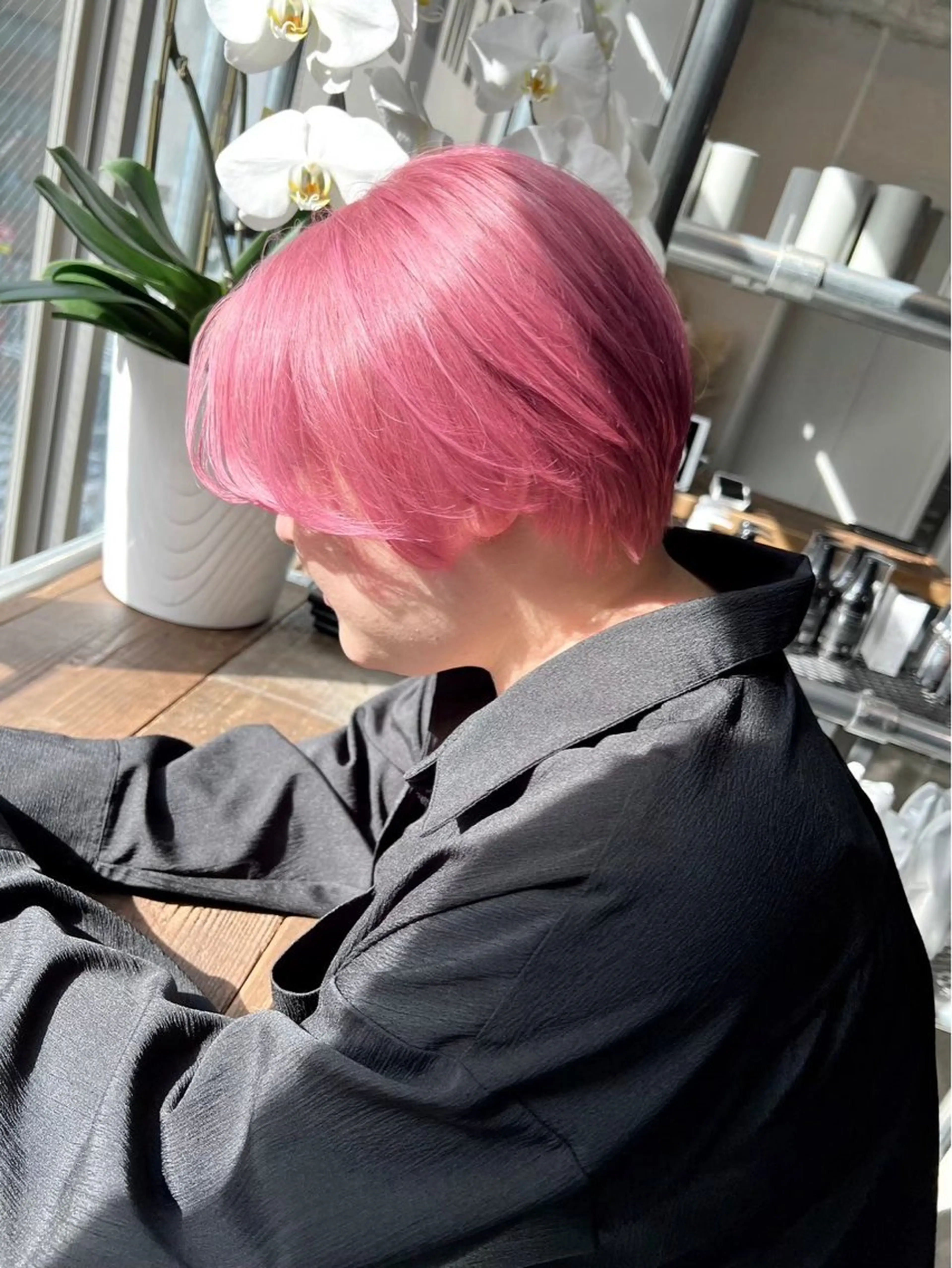 ショート カラー ピンクカラー 透明感カラー/レイヤ ーhinata.のヘアスタイル