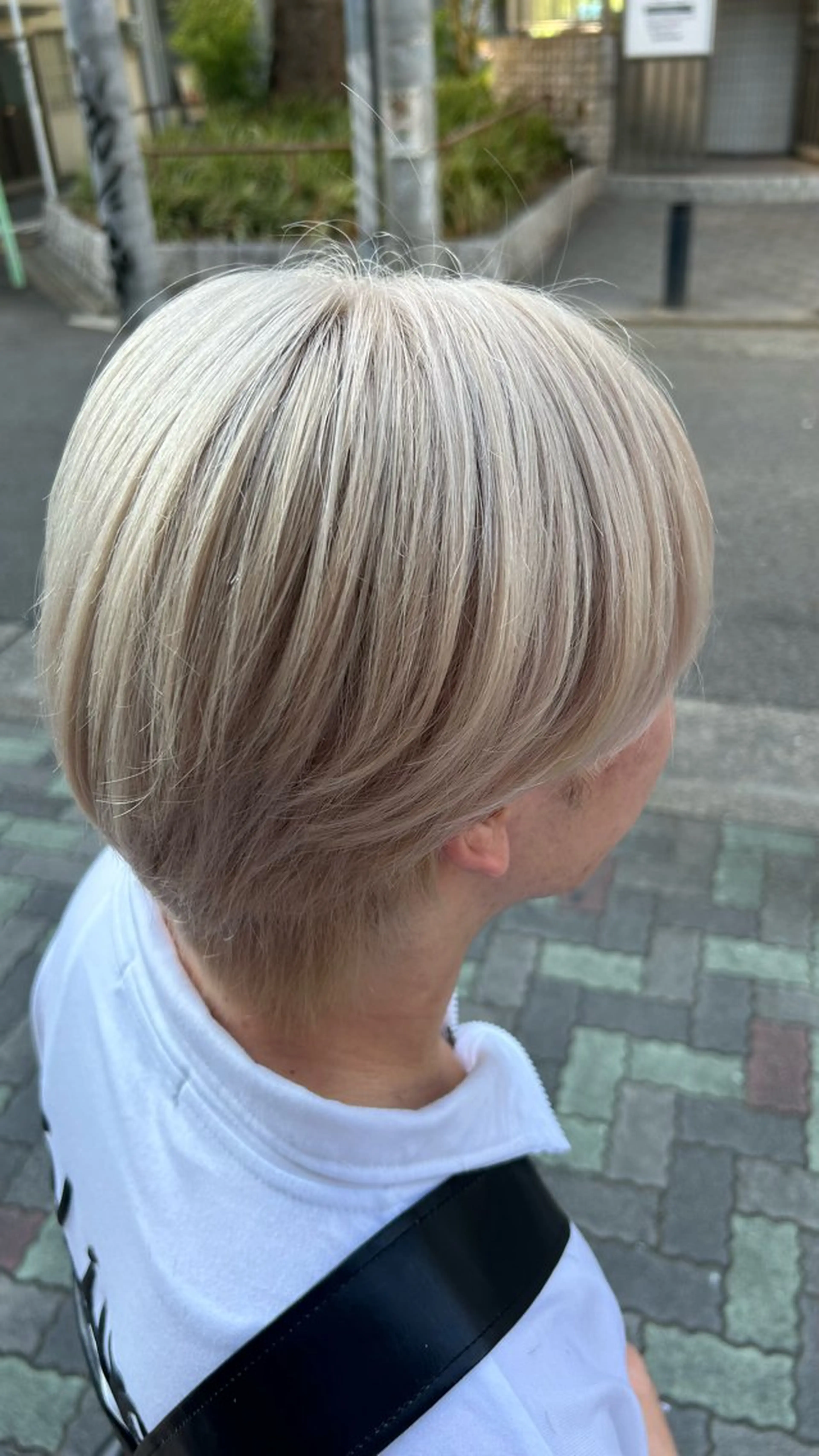 カラー メンズ メンズブリーチ ベージュカラー ブリーチ ホワイトベージュ カット ヘアカラー トリートメント 有働由良／ハイトーン ／韓国メンズヘアのヘアスタイル