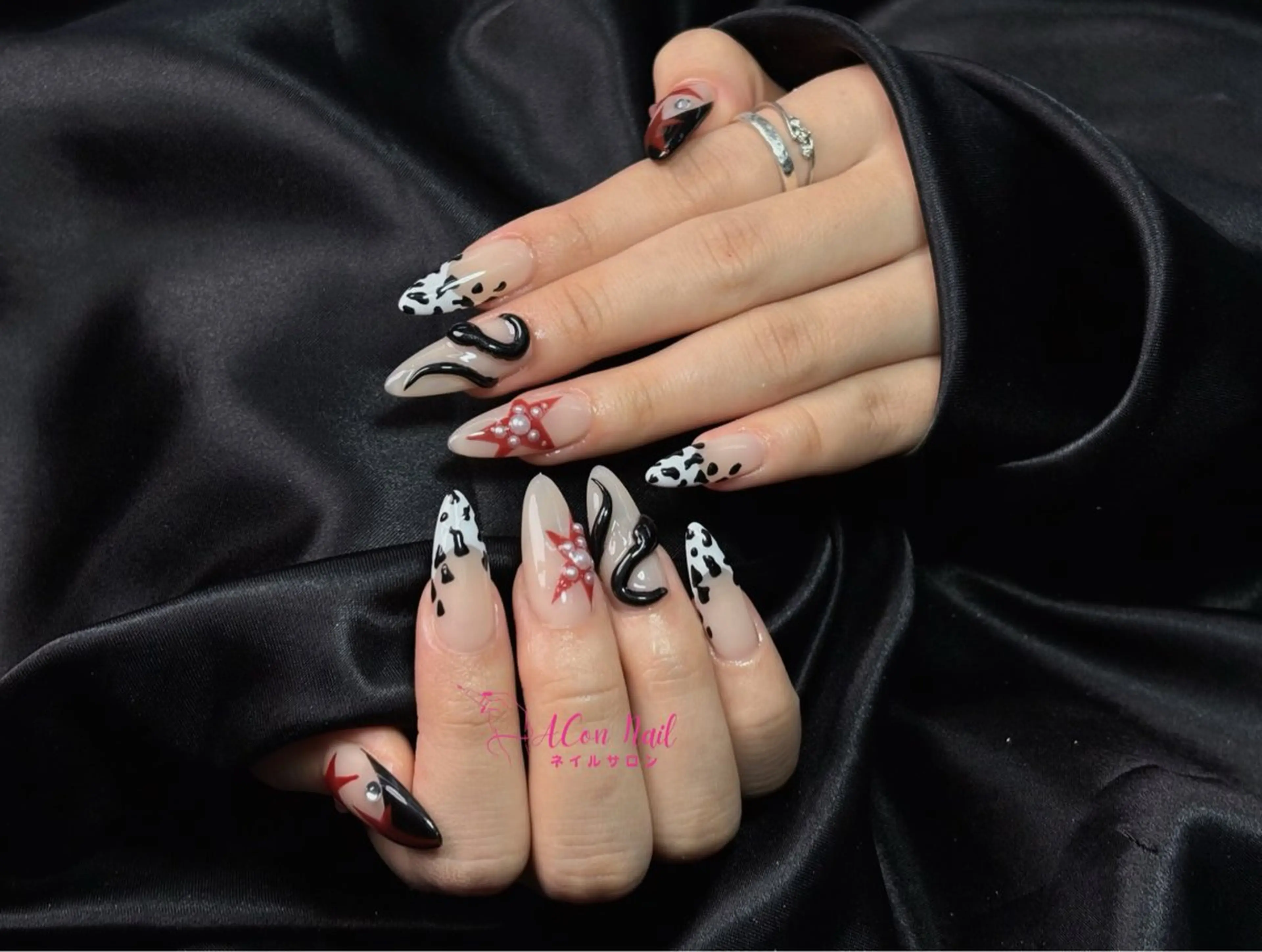 ネイル 桜ネイル 長さ出し フラワーネイル フレンチネイル ジェルネイル ハンドネイル AConNailSalon所属・ACon NailSalonのネイルデザイン