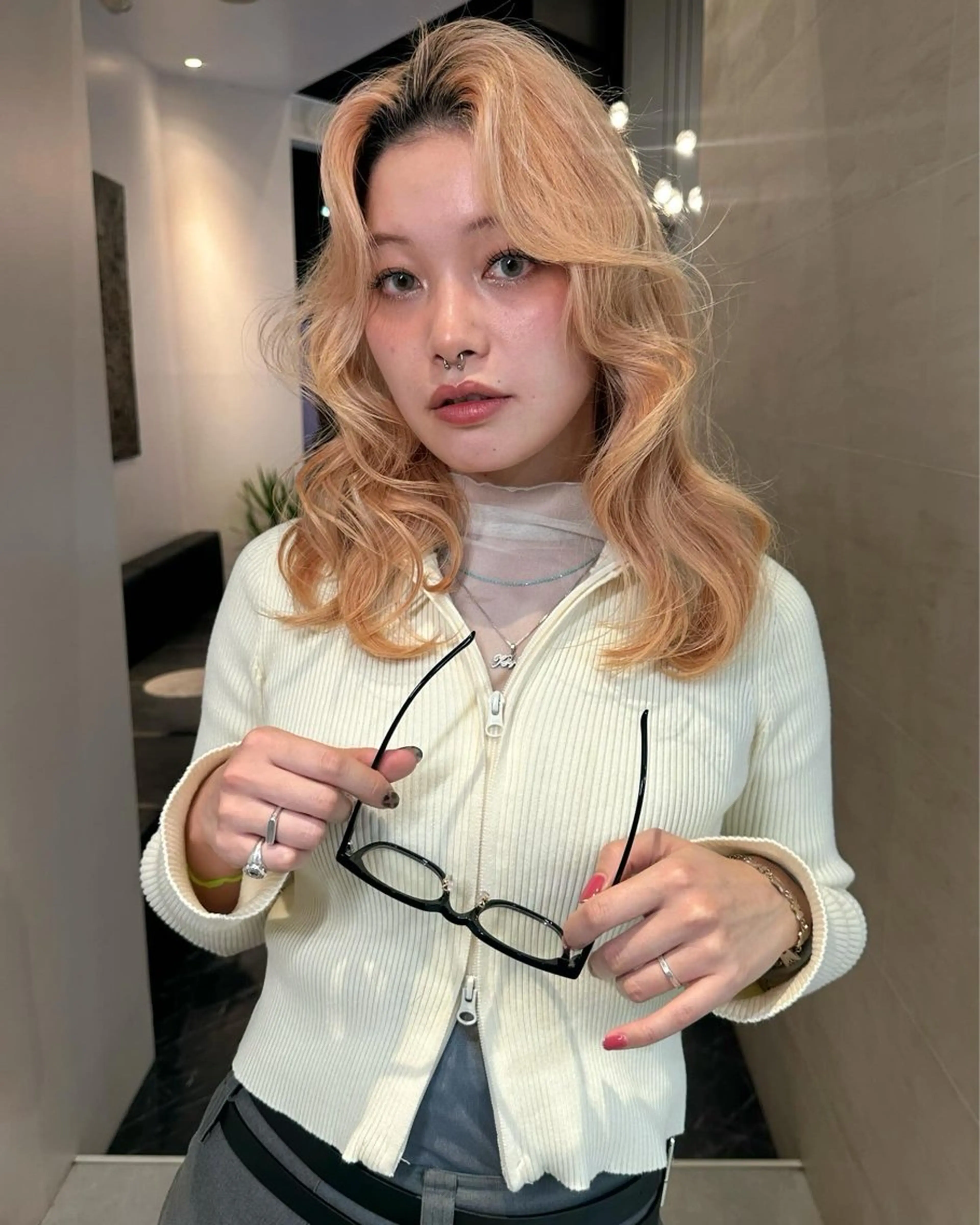 【 ⭐️ハイトーンの方限定無料モデル⭐️ 】 顔周りレイヤーカット＋スタイリング撮影モデルの写真