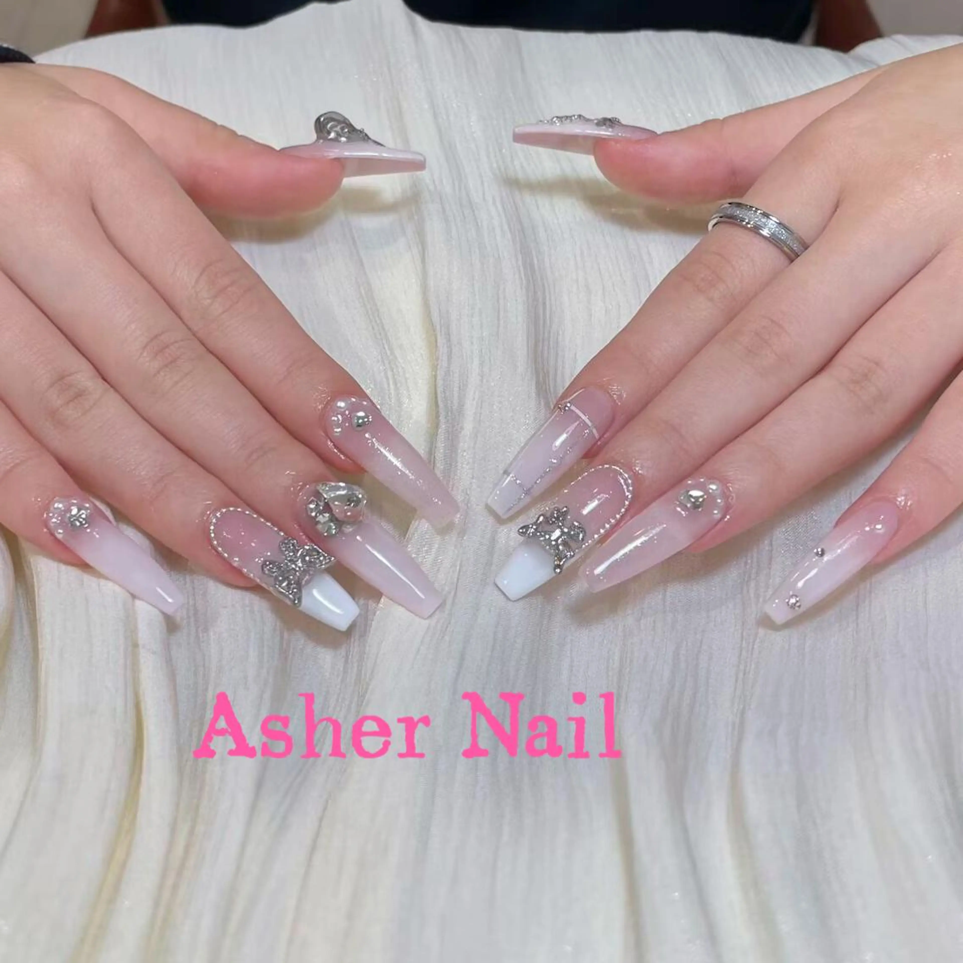 ネイル ハンドネイル ハンドケア Asher-HIKA 🌞のネイルデザイン