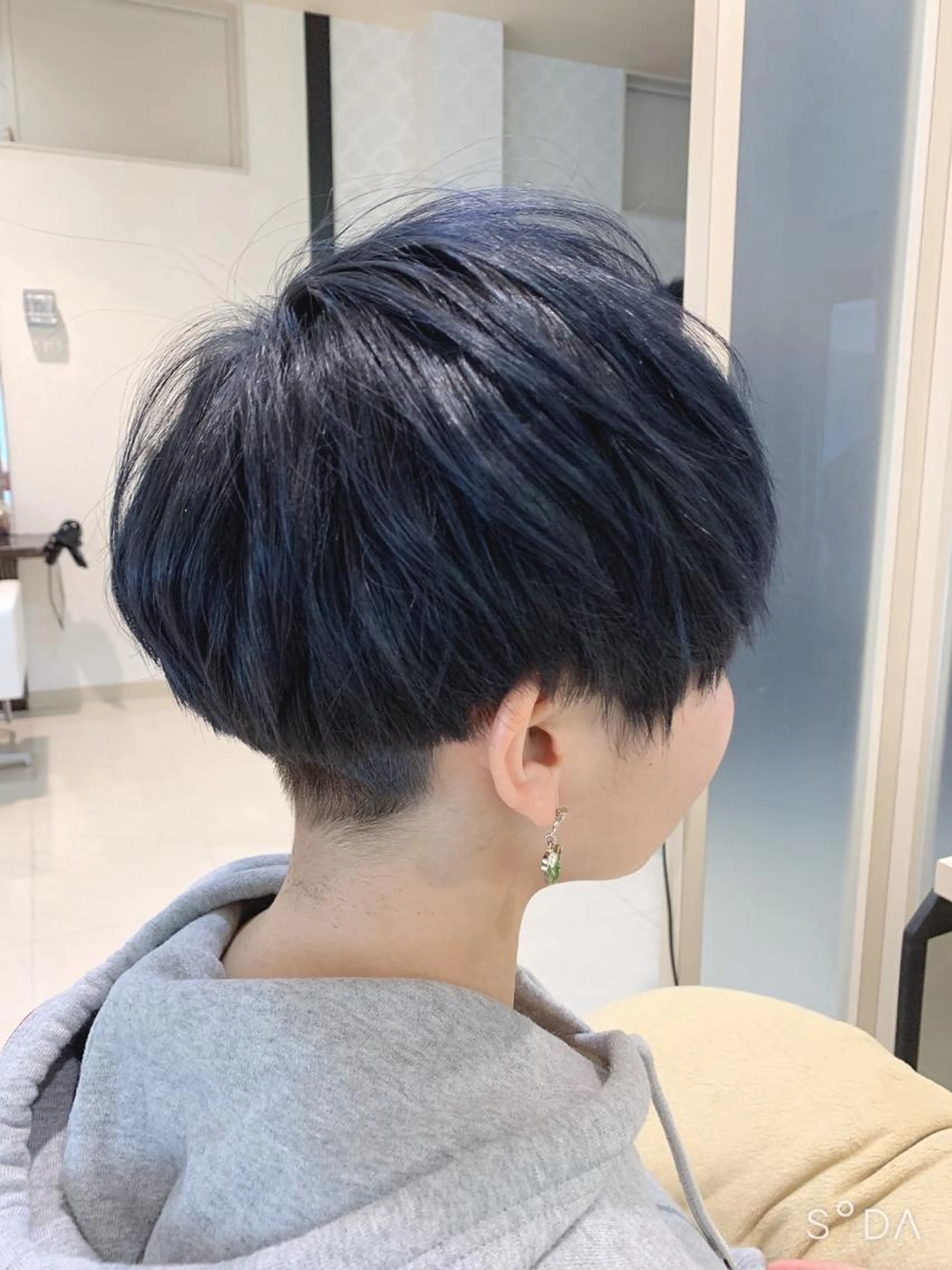 全体カラーはリタッチ➕長さとなっています。なので4400円のVery short➕2200円となりますの写真