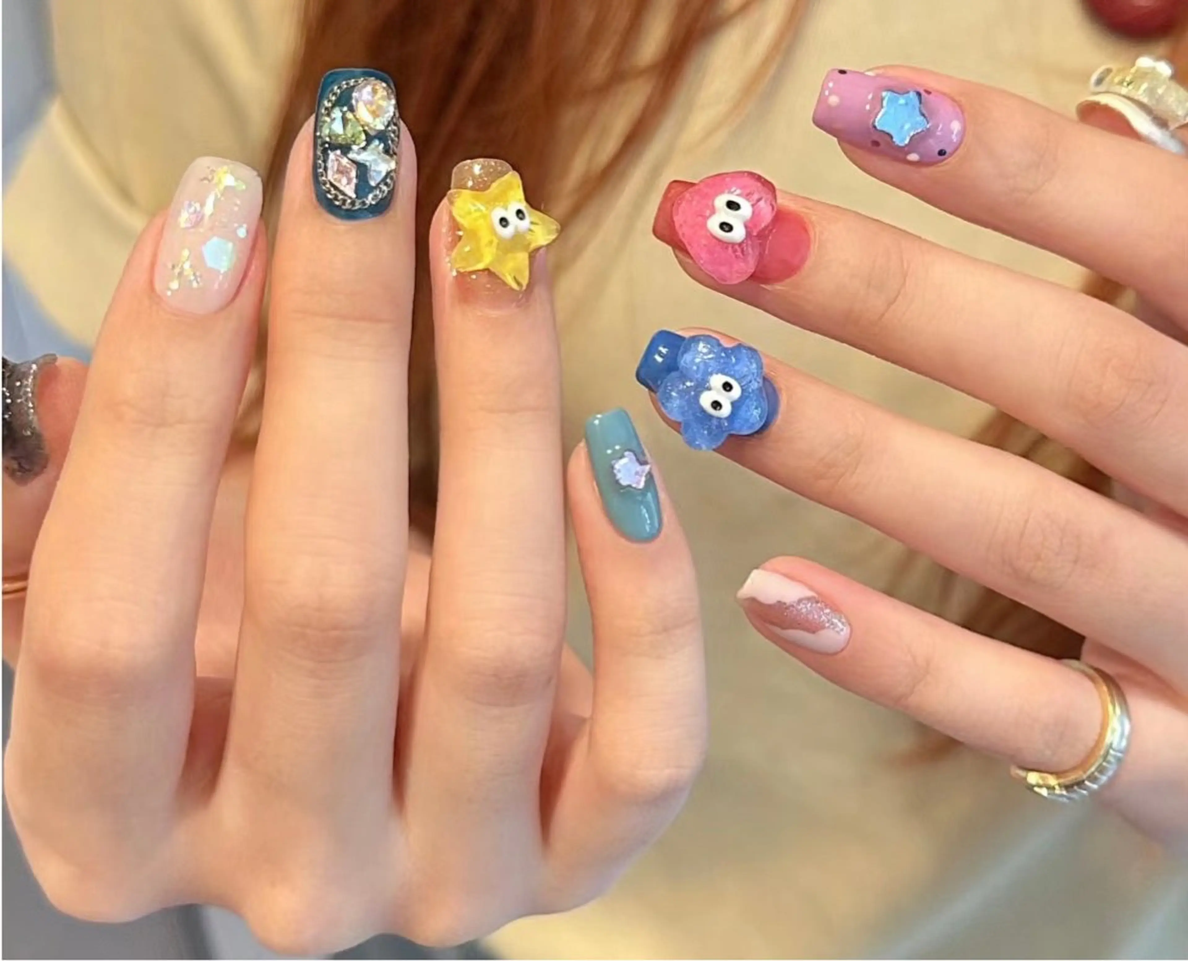 セミロング nina beautyのネイルデザイン