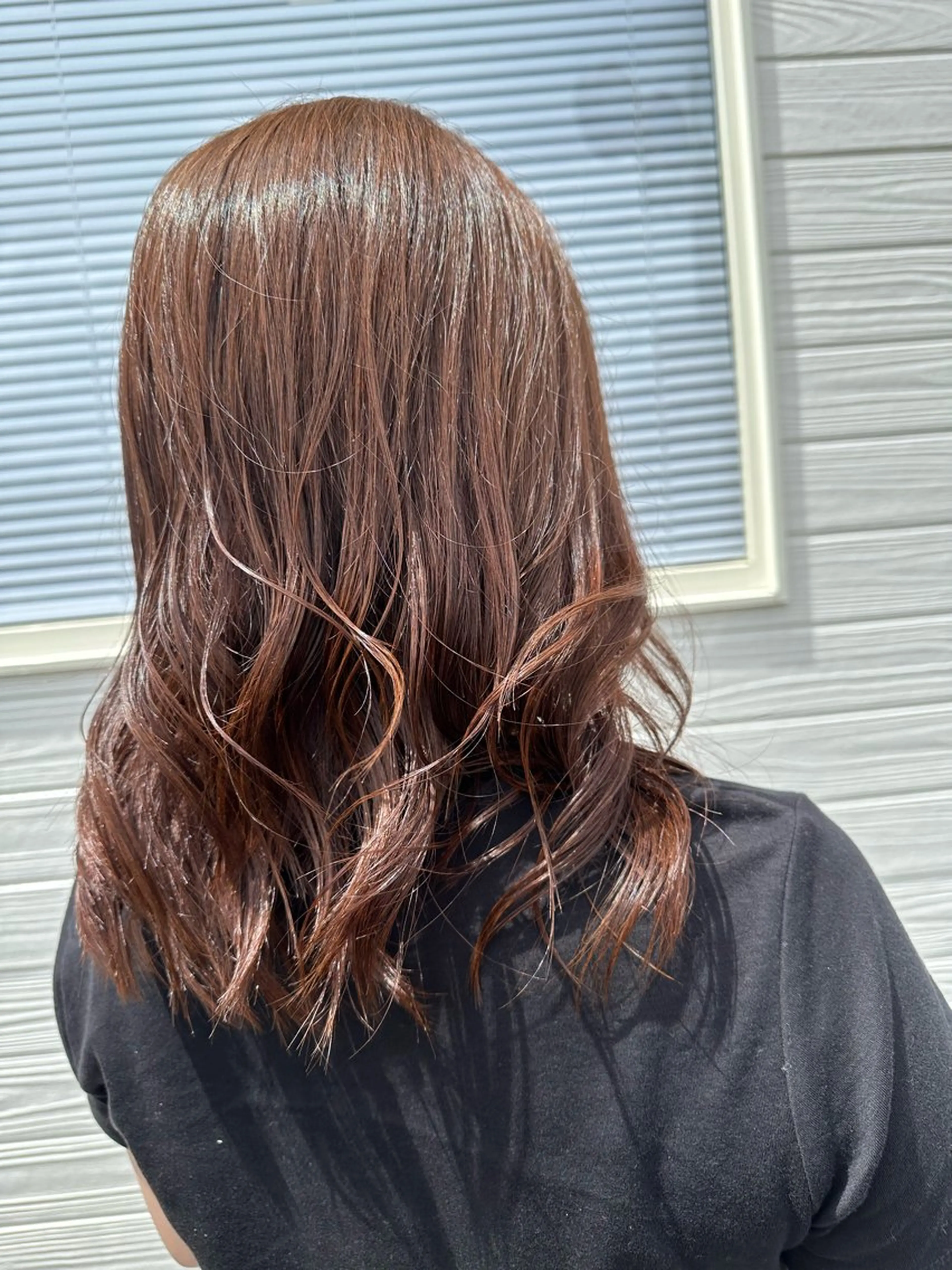 ミディアム ヘアカラー 半田 知穂のヘアスタイル