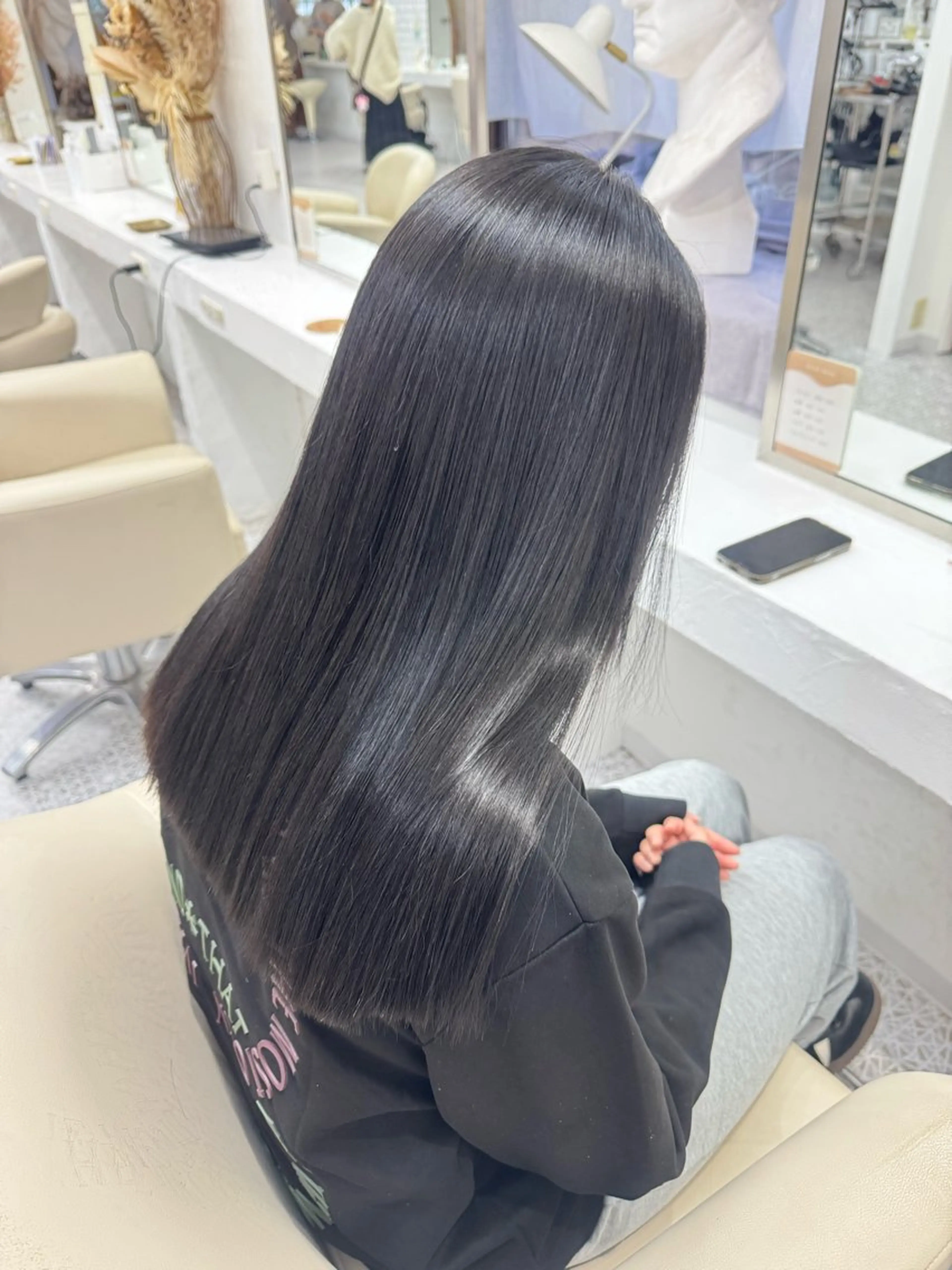 ロング 縮毛矯正 LOMARLIE/ Karen🪐💫のヘアスタイル