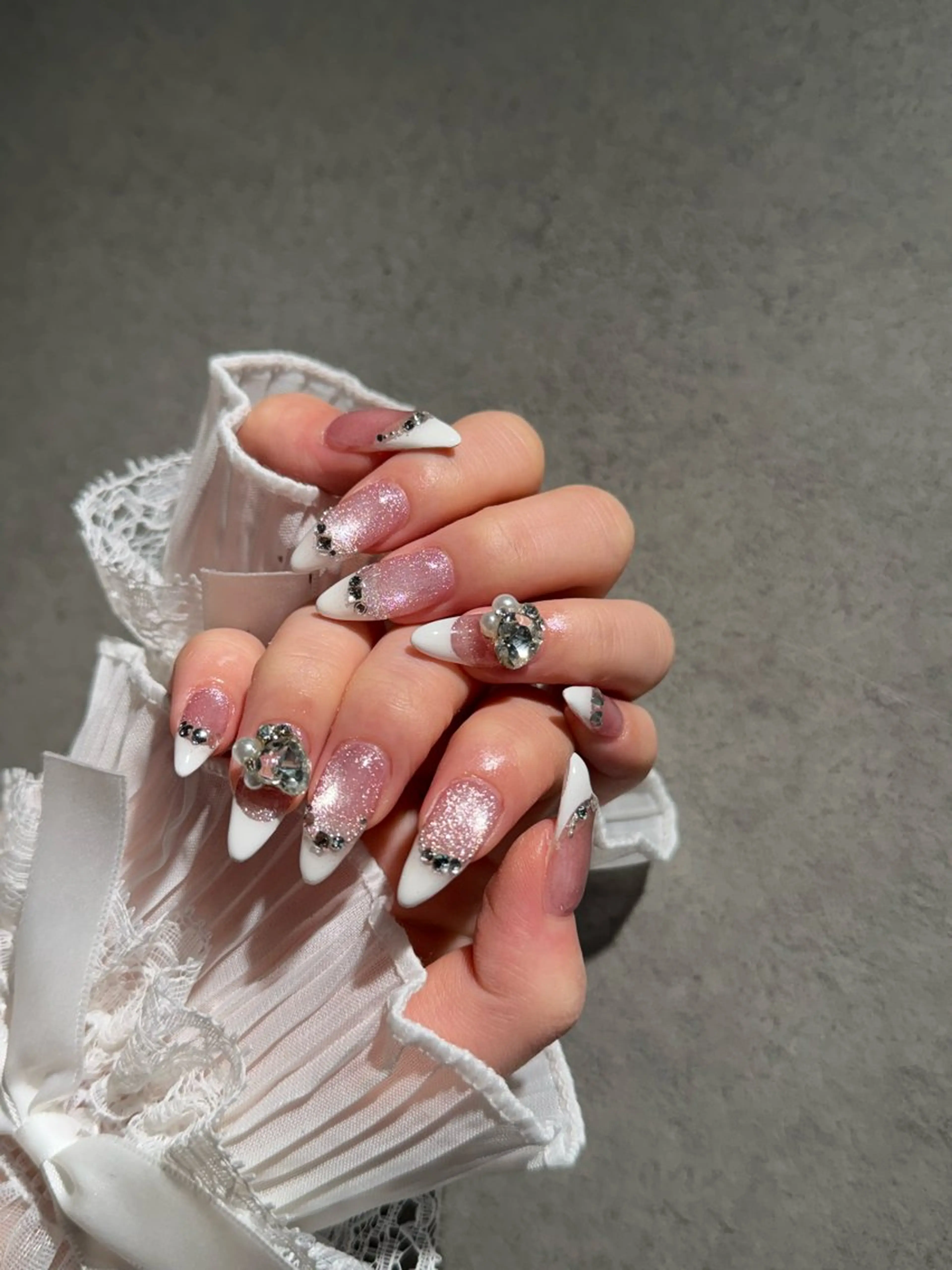 ネイル I-nailロング /ワンホン/キラキラのネイルデザイン