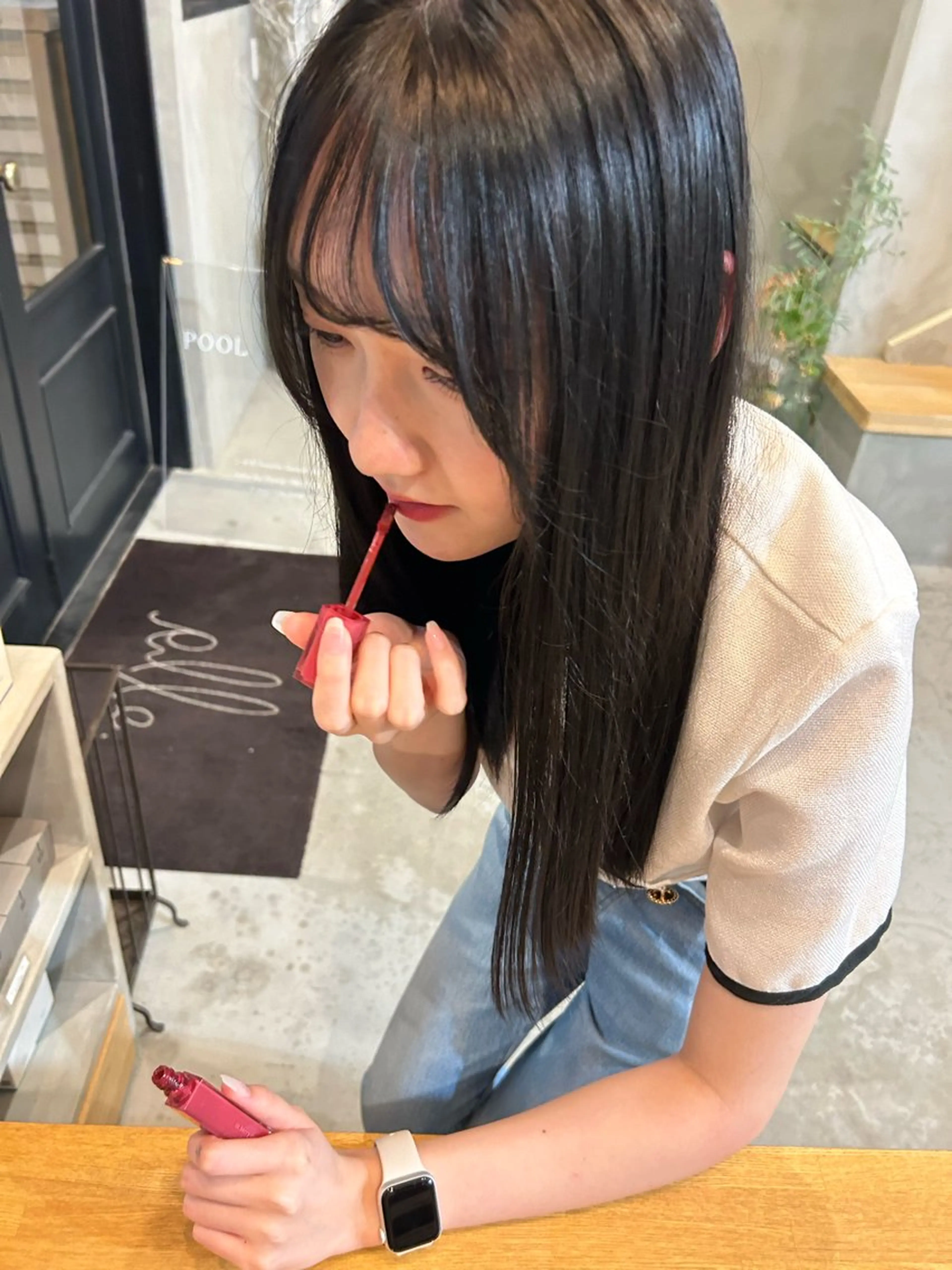 カラー 黒髪 ブルーカラー ブルーブラック Piu-所属・古澤 芽依のヘアスタイル