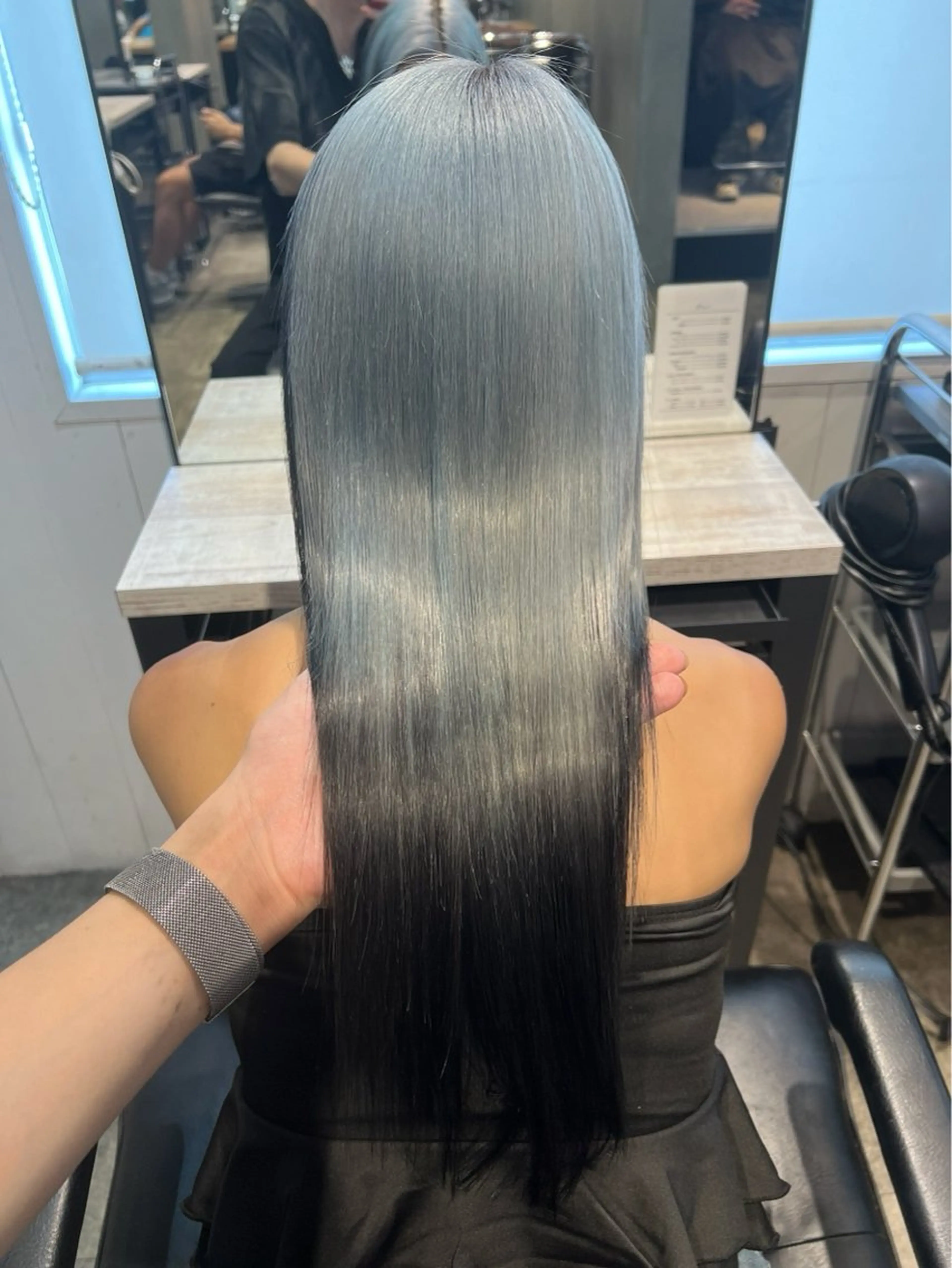 ロング カラー ヘアカラー ヘッドスパ 縮毛メンズカット モデル募集レオンのヘアスタイル