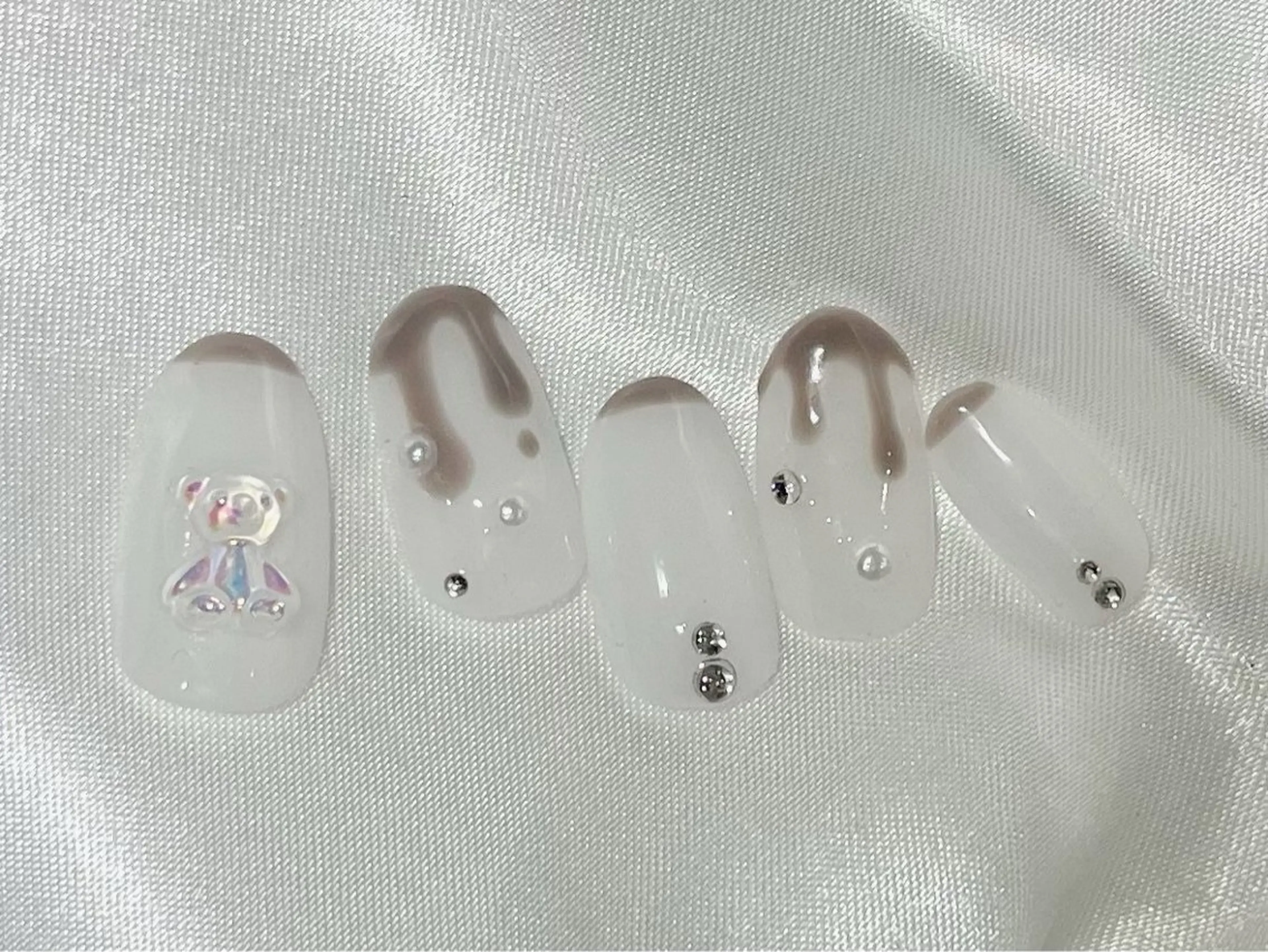 ネイル ハンドネイル アイ.ネイリスト りこの眉毛・アイブロウイメージ