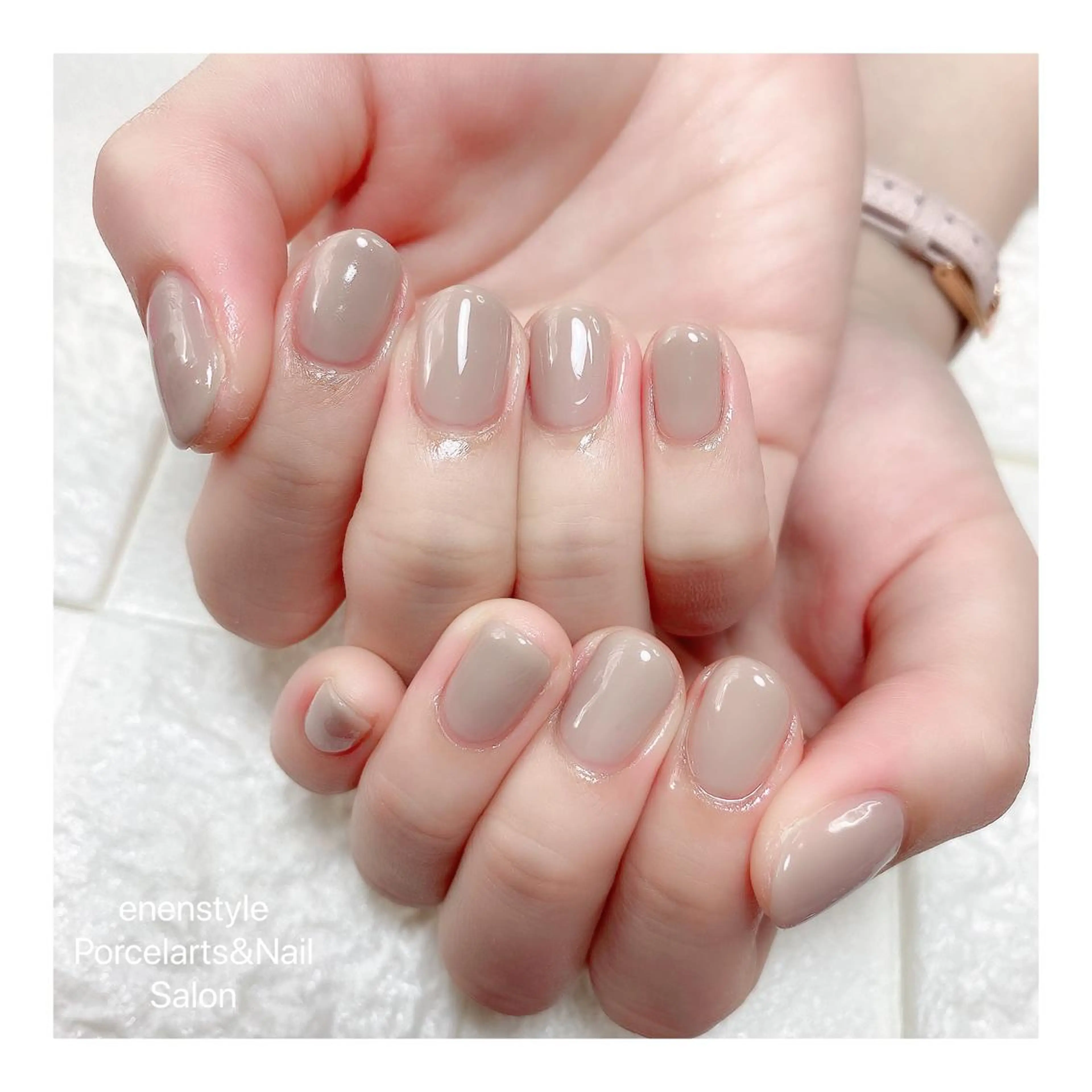 ショート ネイル 👑enen style👑のネイルデザイン