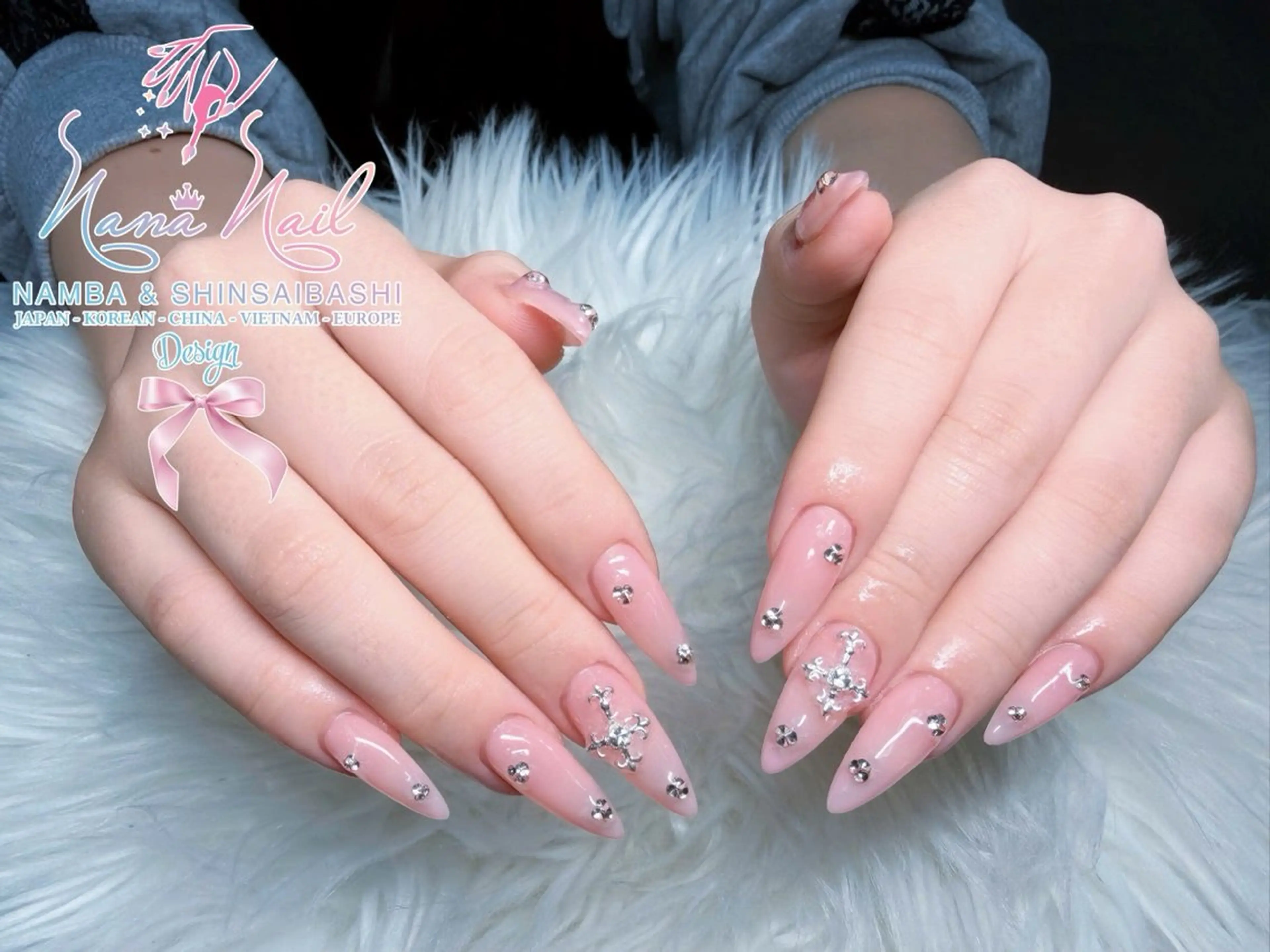 ネイル チークネイル 桜ネイル フラッシュネイル フットネイル ジェルネイル ハンドネイル リナネイル アメ村心斎橋店のネイルデザイン