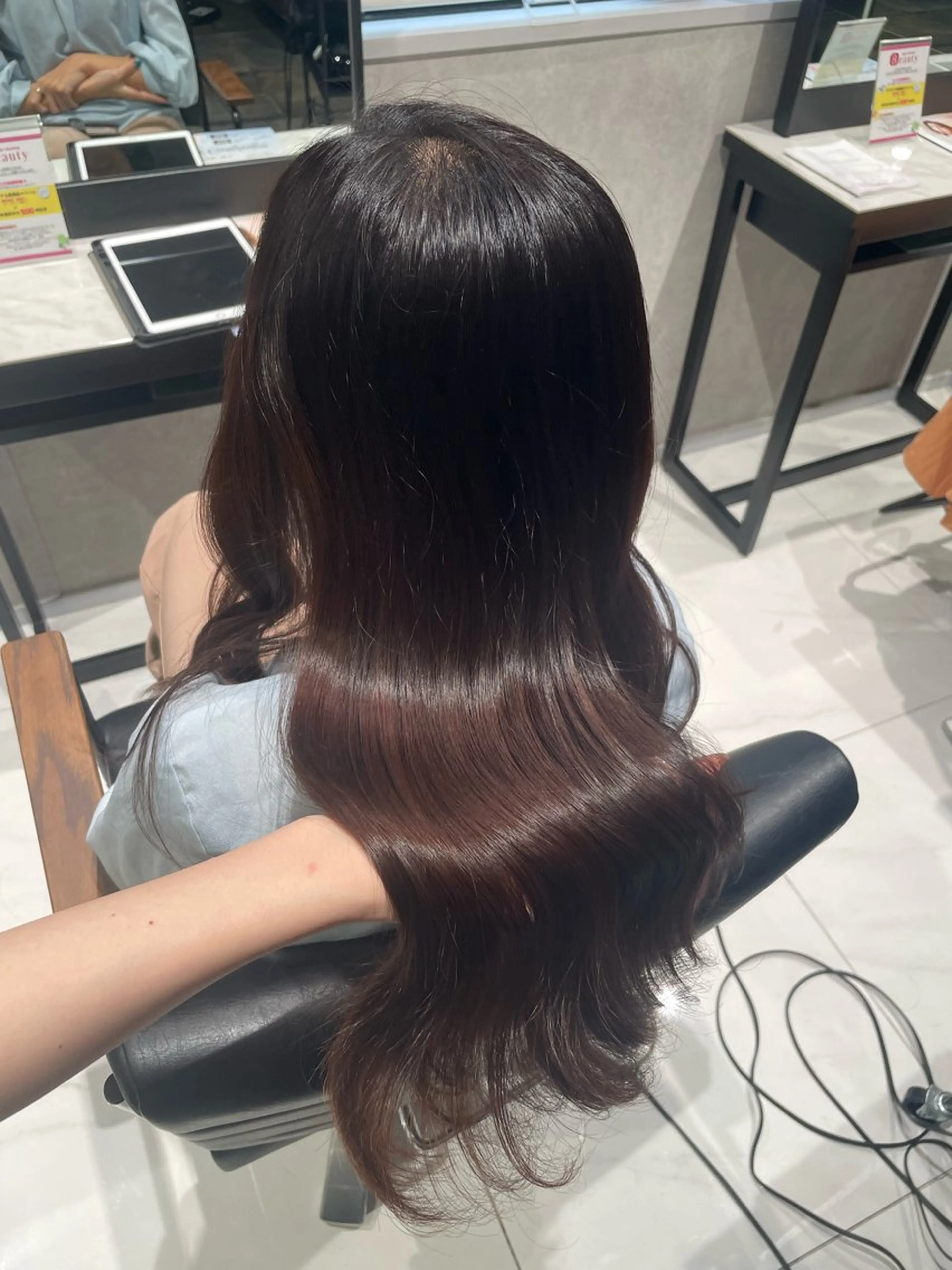 ロング ヘアカラー トリートメント 艶ブラウン/赤み消し /盛れる顔周りのマツエク・マツパデザイン