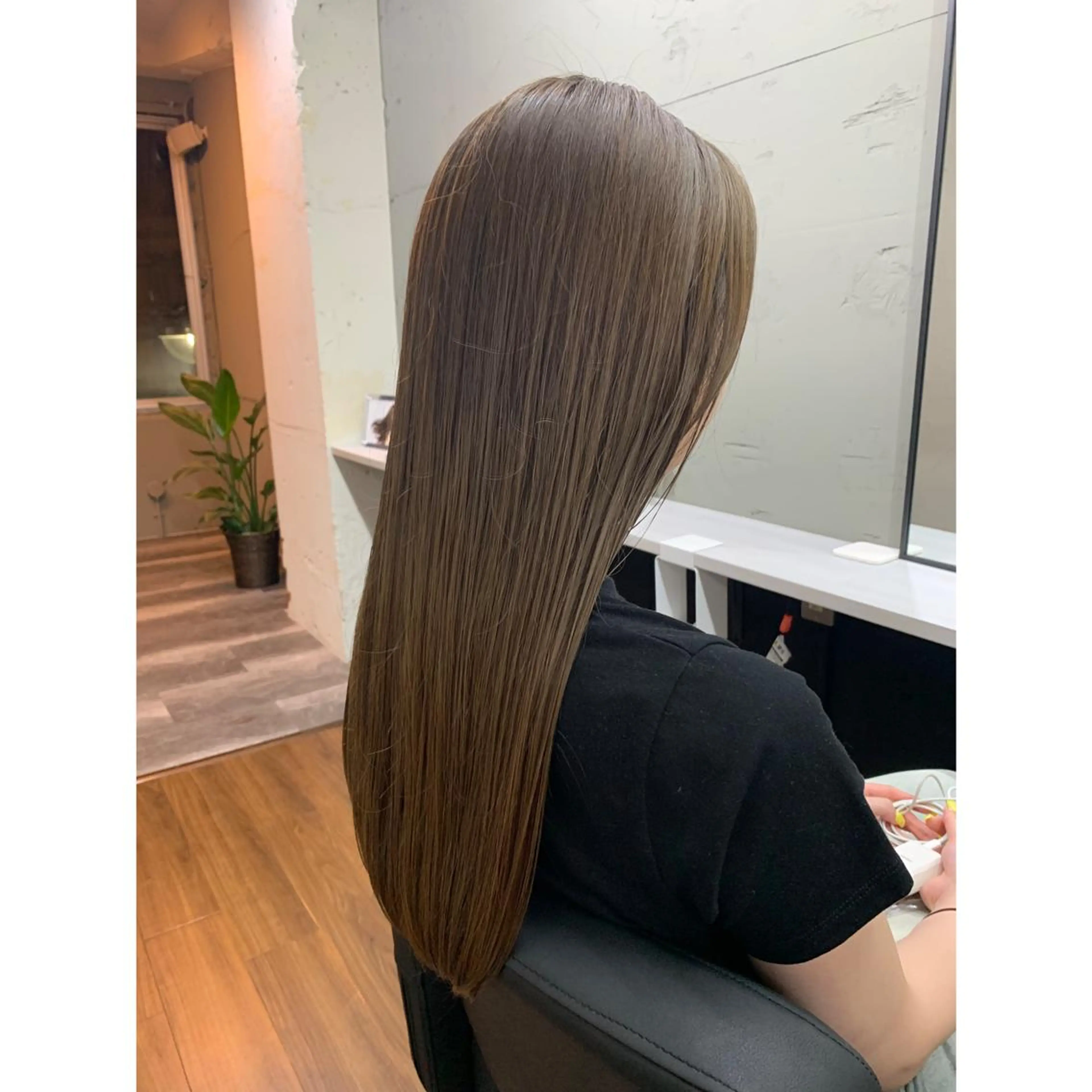 ロング 髪質改善専門　酸性ス トレート　縮毛矯正のヘアスタイル