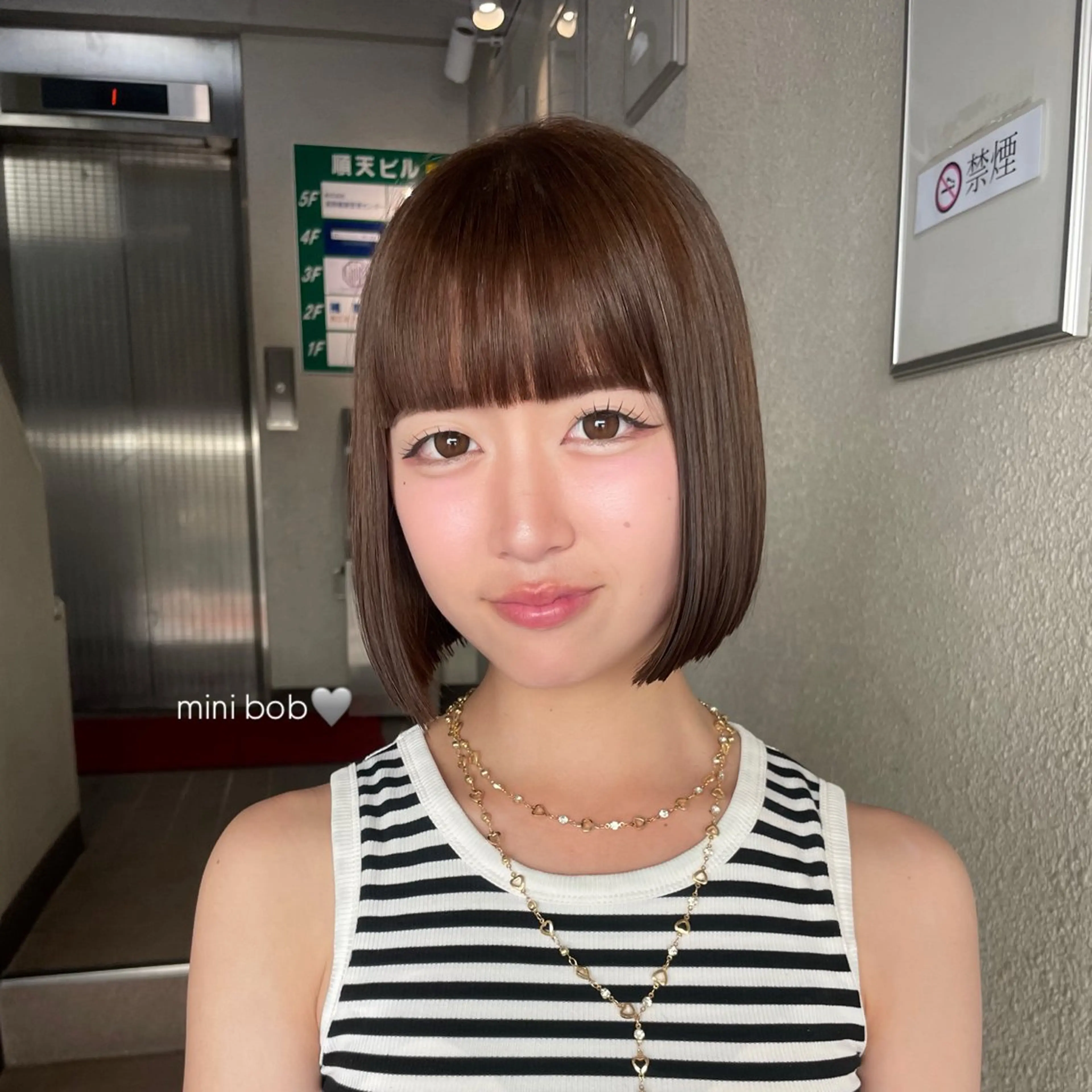 ミディアム カット こいき/赤味消し /艶カラー🎀✨のヘアスタイル