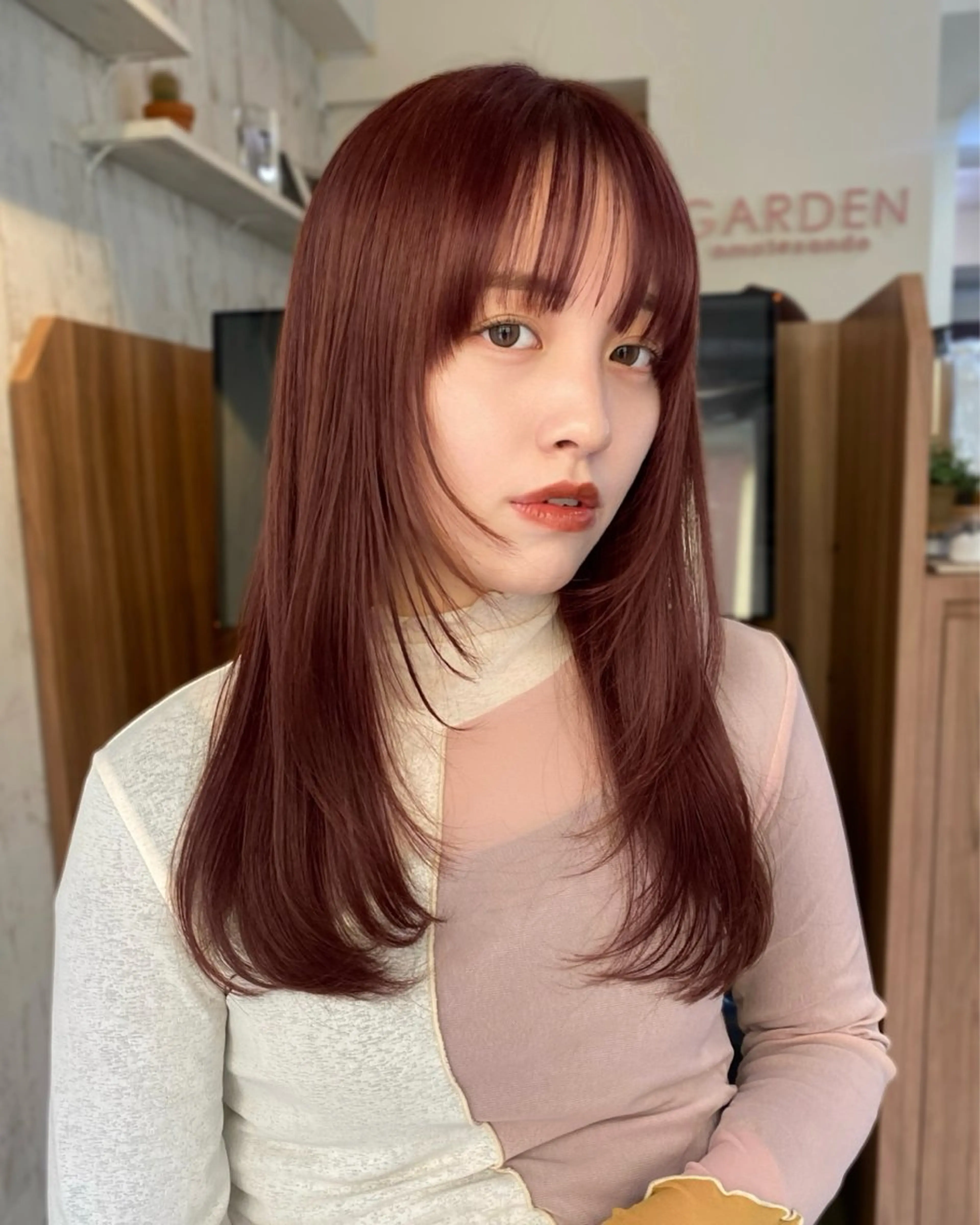 ミディアム カラー 顔まわりレイヤー レイヤーカット カット ヘアカラー トリートメント shiori/暖色/ レイヤー/似合わせのヘアスタイル