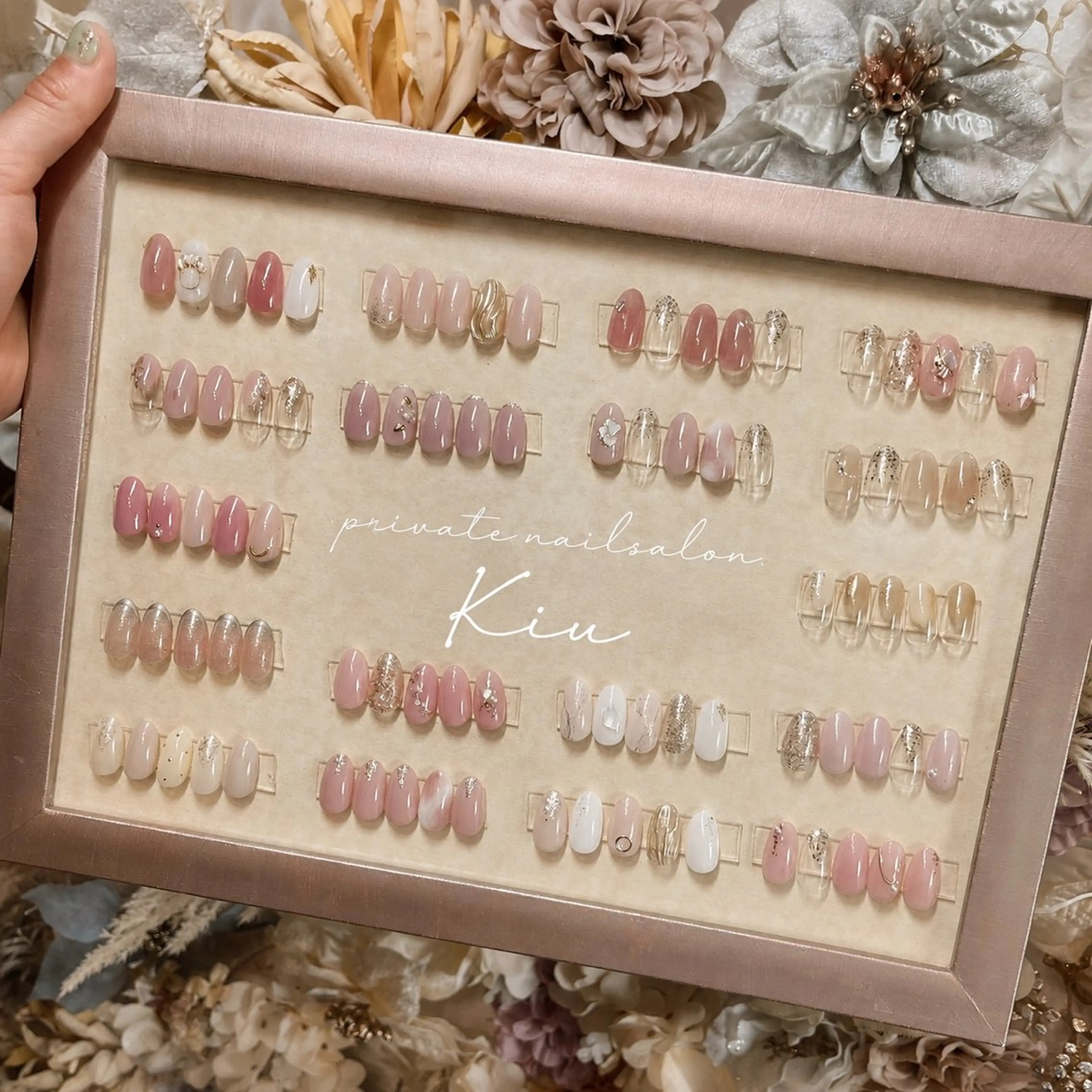 ネイル ジェルネイル ミラーネイル ニュアンスネイル オフィスネイル ショートネイル kiu nailsalonのネイルデザイン