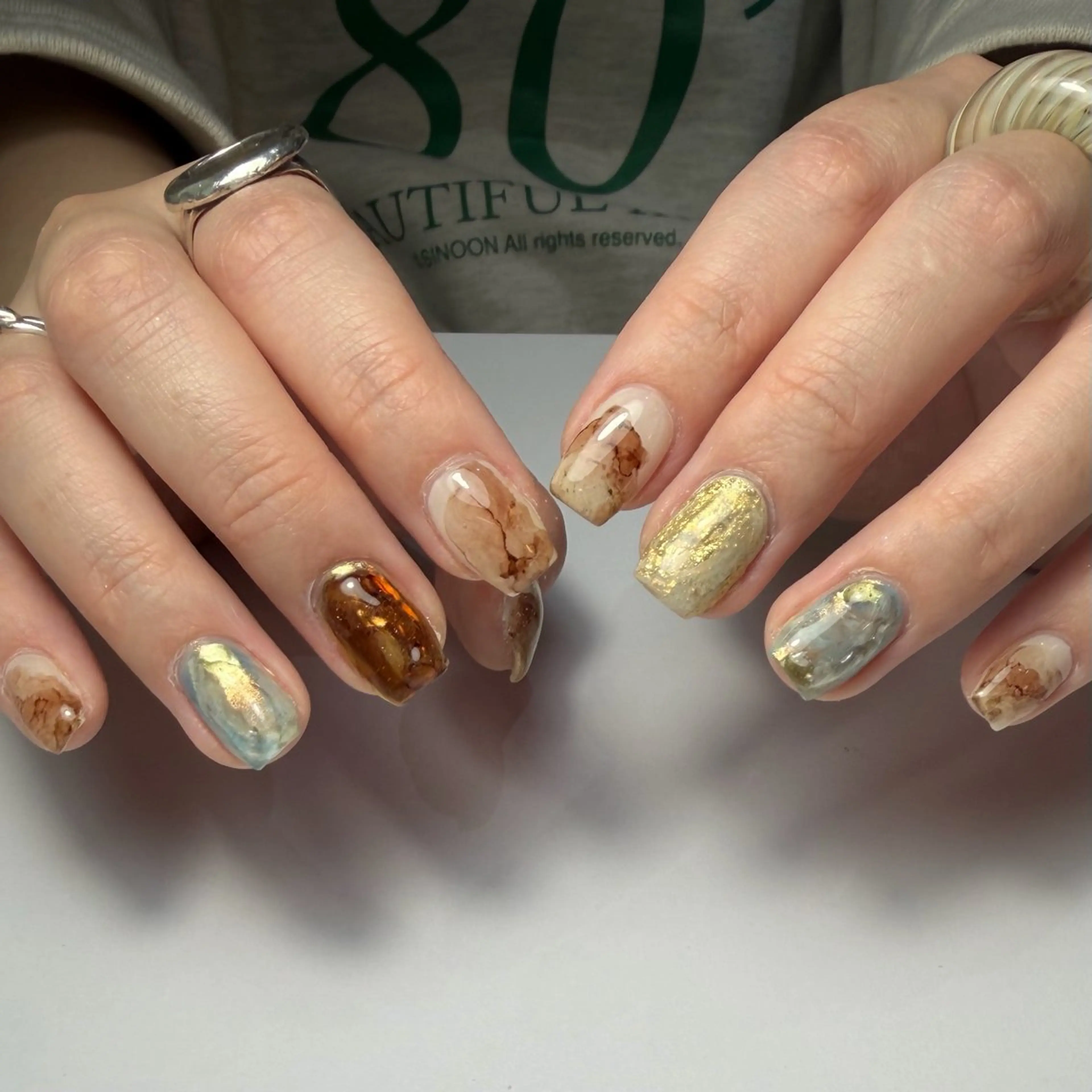 ネイル アートネイル ジェルネイル ミラーネイル 持ち込み ニュアンスネイル ハンドネイル Nail mood デザイン持ち込みokのネイルデザイン