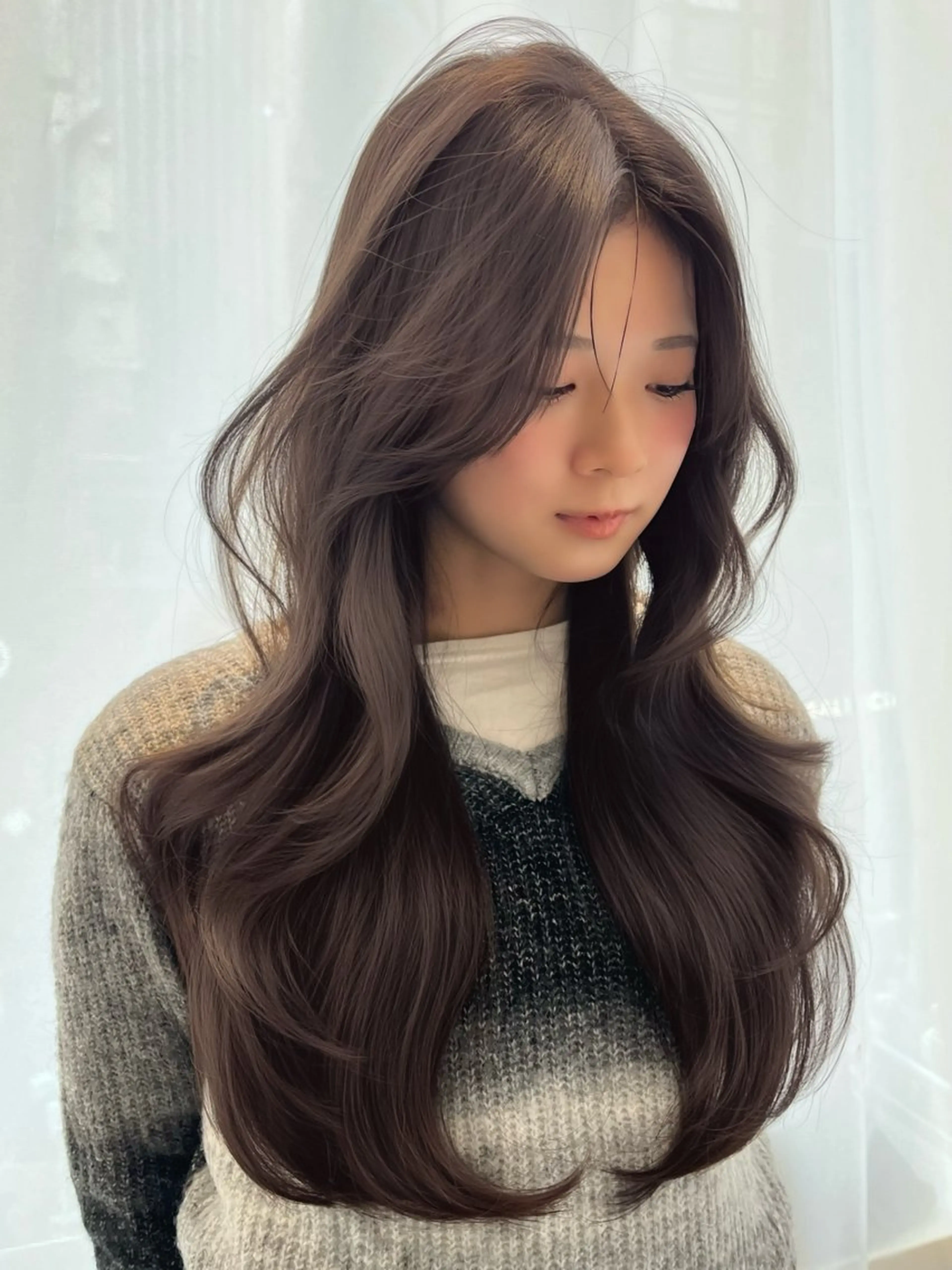 ロング レイヤーカット カット トリートメント ヘアセット 透明感カラー/似合わ せ前髪/柴田礼空のヘアスタイル