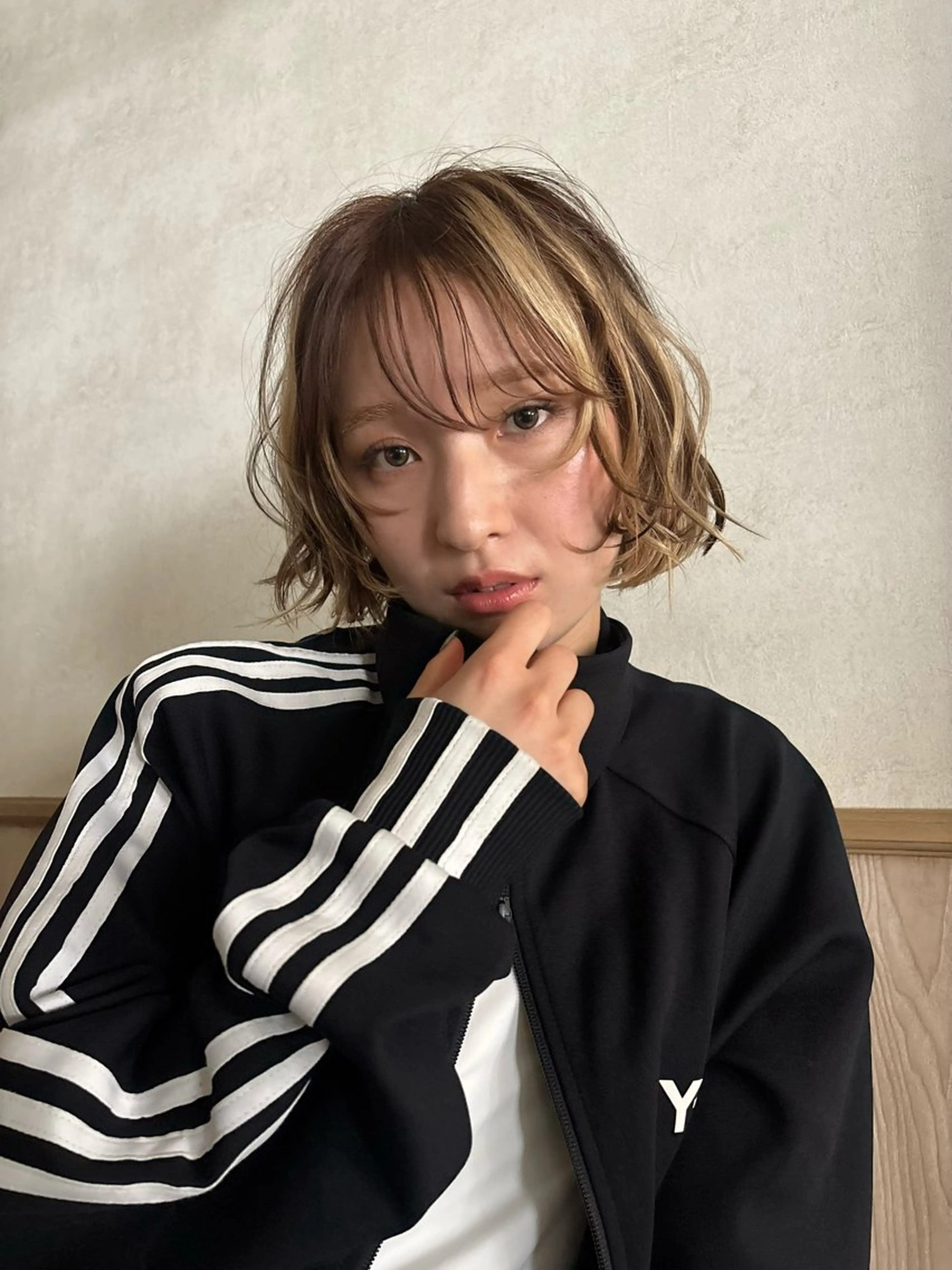 ミディアム レイヤー/ベージュ/ Yurika🐝🤎のヘアスタイル
