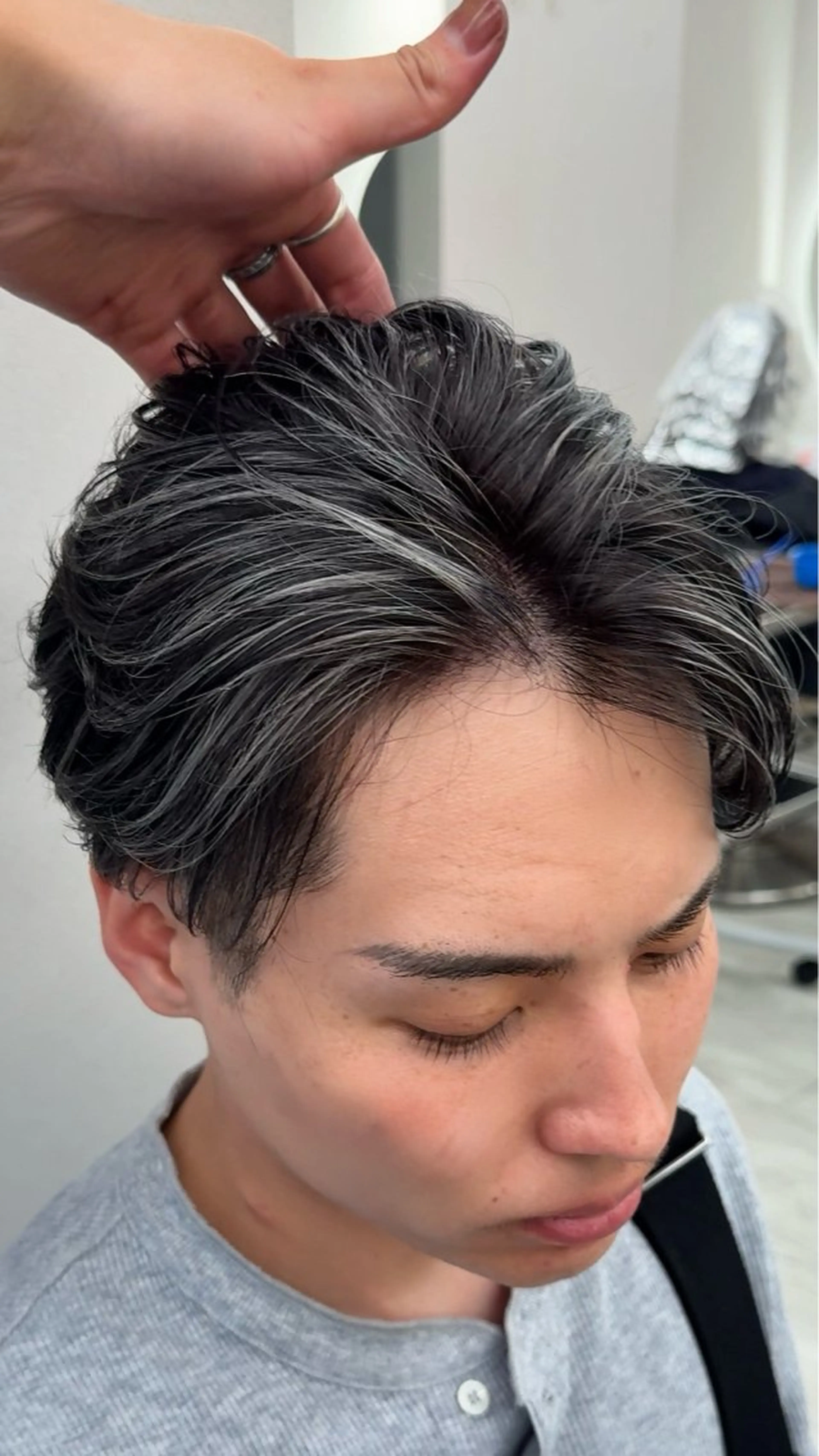 ショート カラー メンズ メンズブリーチ メンズハイライト ブリーチ ケアブリーチ ハイライトカラー ヘアカラー メンズハイライト／ 町田／パーマ／TOMのヘアスタイル