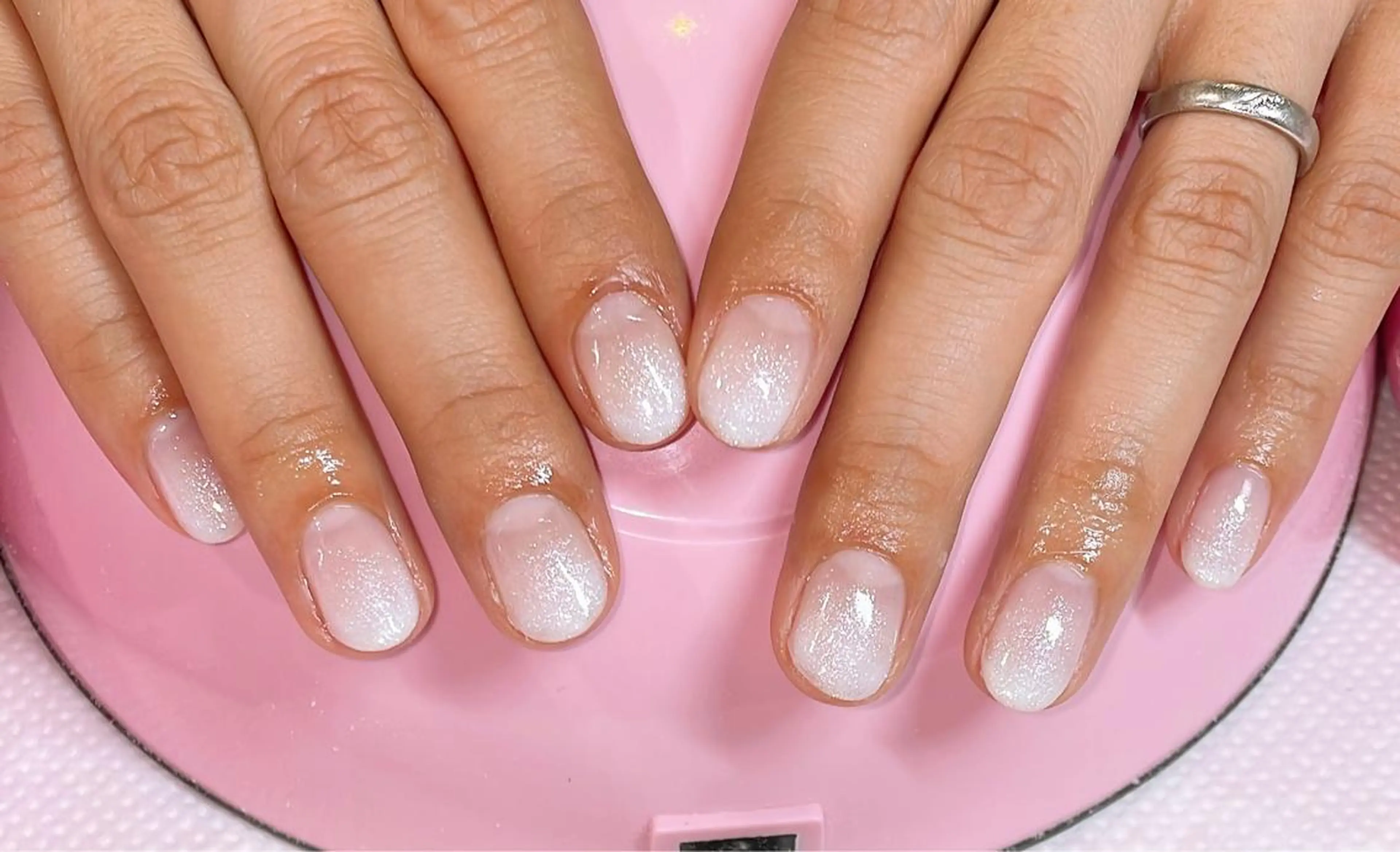 ネイル VIERU 🌈🎀💖のネイルデザイン