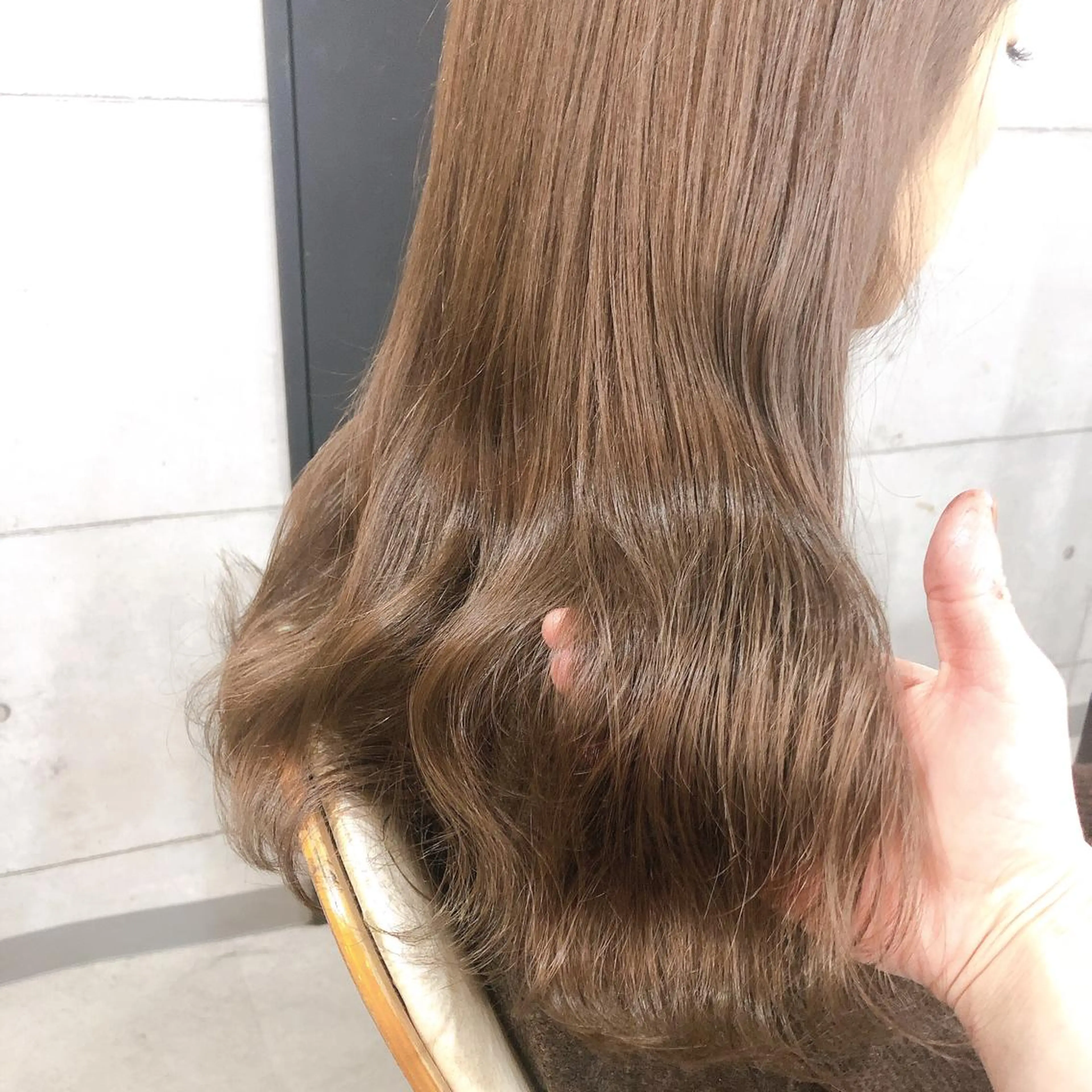 ミディアム カラー パーマ ヘアアレンジ メンズ キッズ ネイル マツエク・マツパ 切りっぱなしボブ メンズバレイヤージュ メンズブリーチ メンズインナーカラー メンズ韓国風 カット ヘアカラー トリートメント 艶髪育成サロン 京橋　shinのヘアスタイル