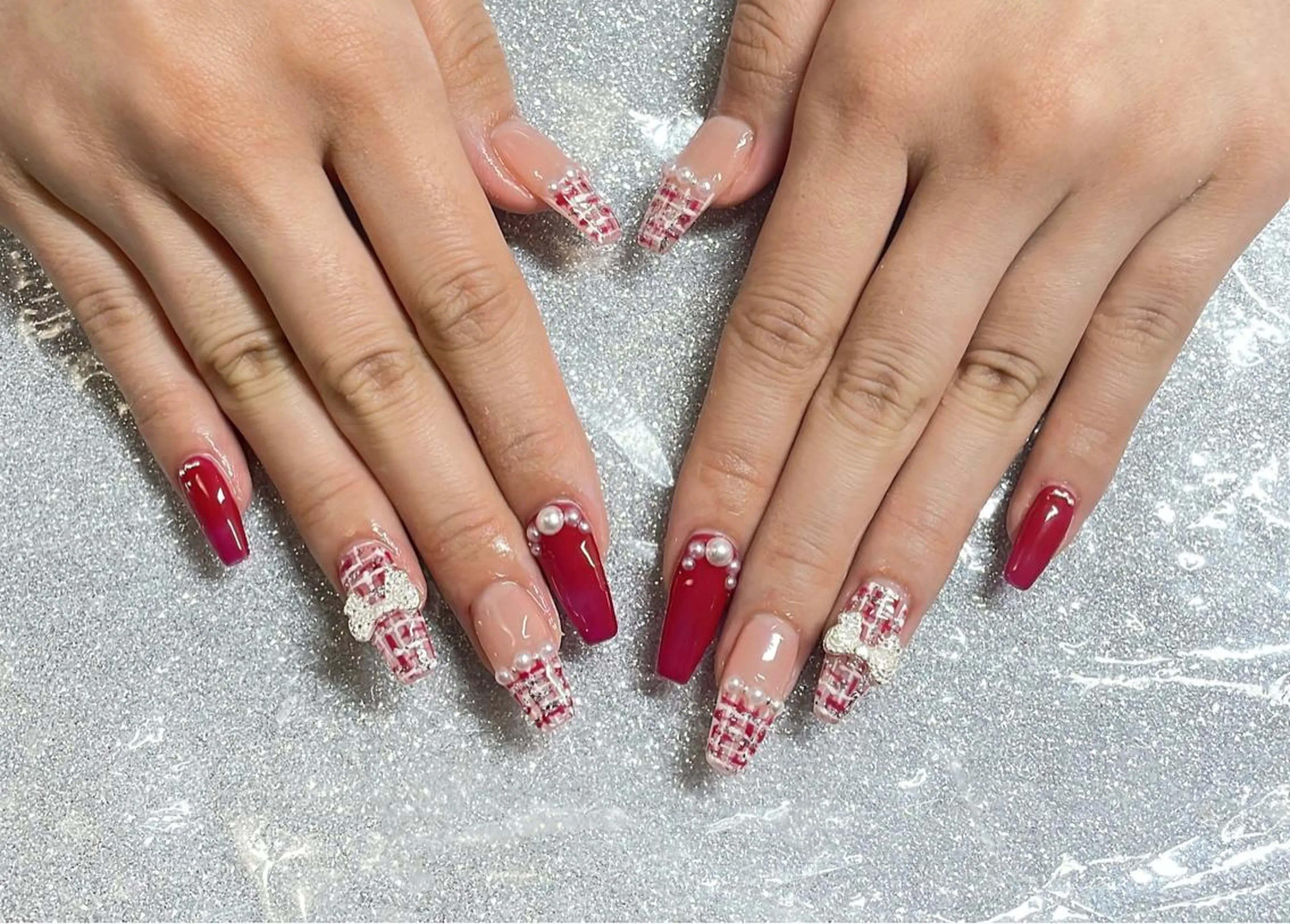 ネイル ハンドネイル VIERU 🌈🎀💖のネイルデザイン