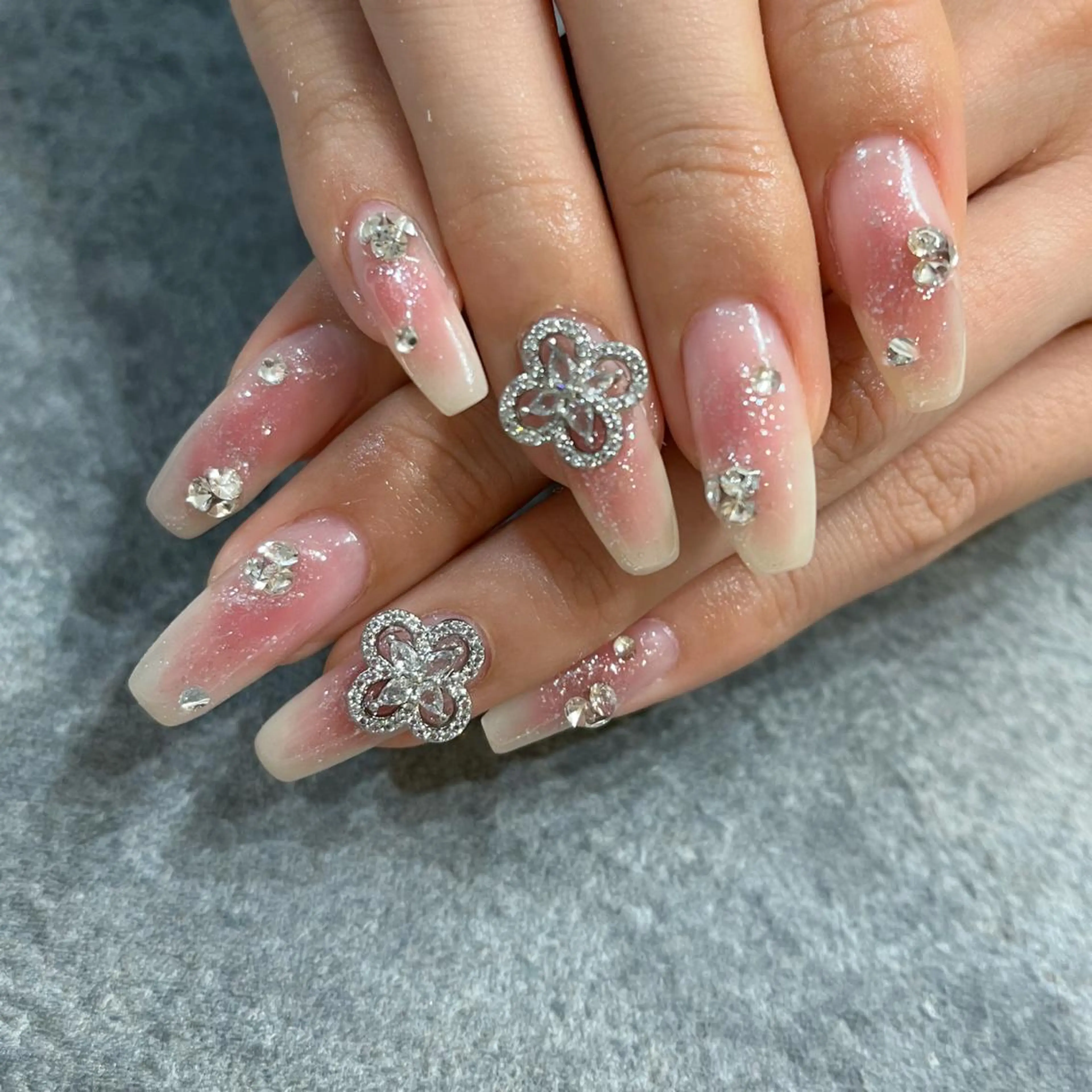 ネイル ハンドネイル 黒沢 直子のネイルデザイン