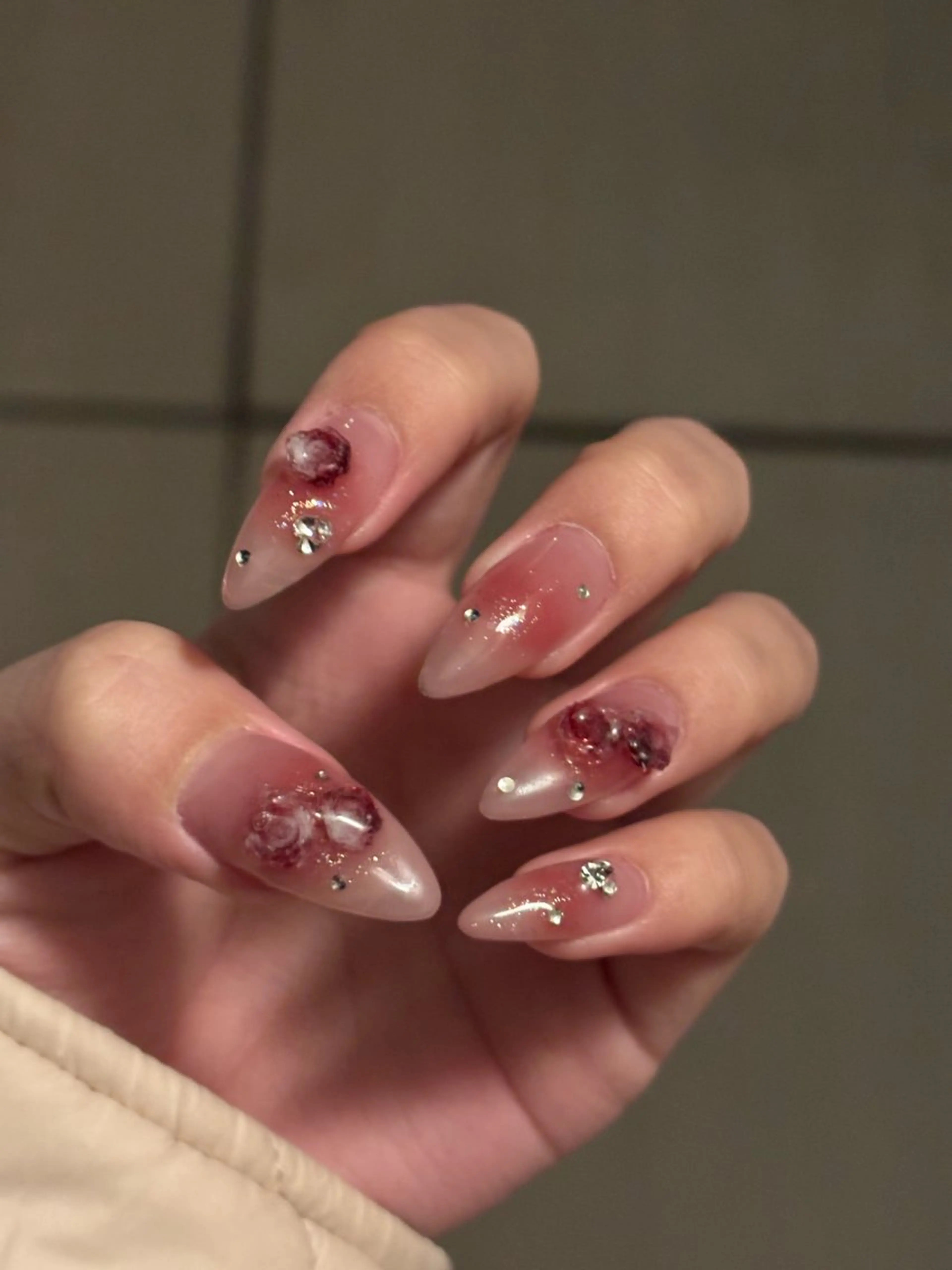 ネイル REINA .のネイルデザイン