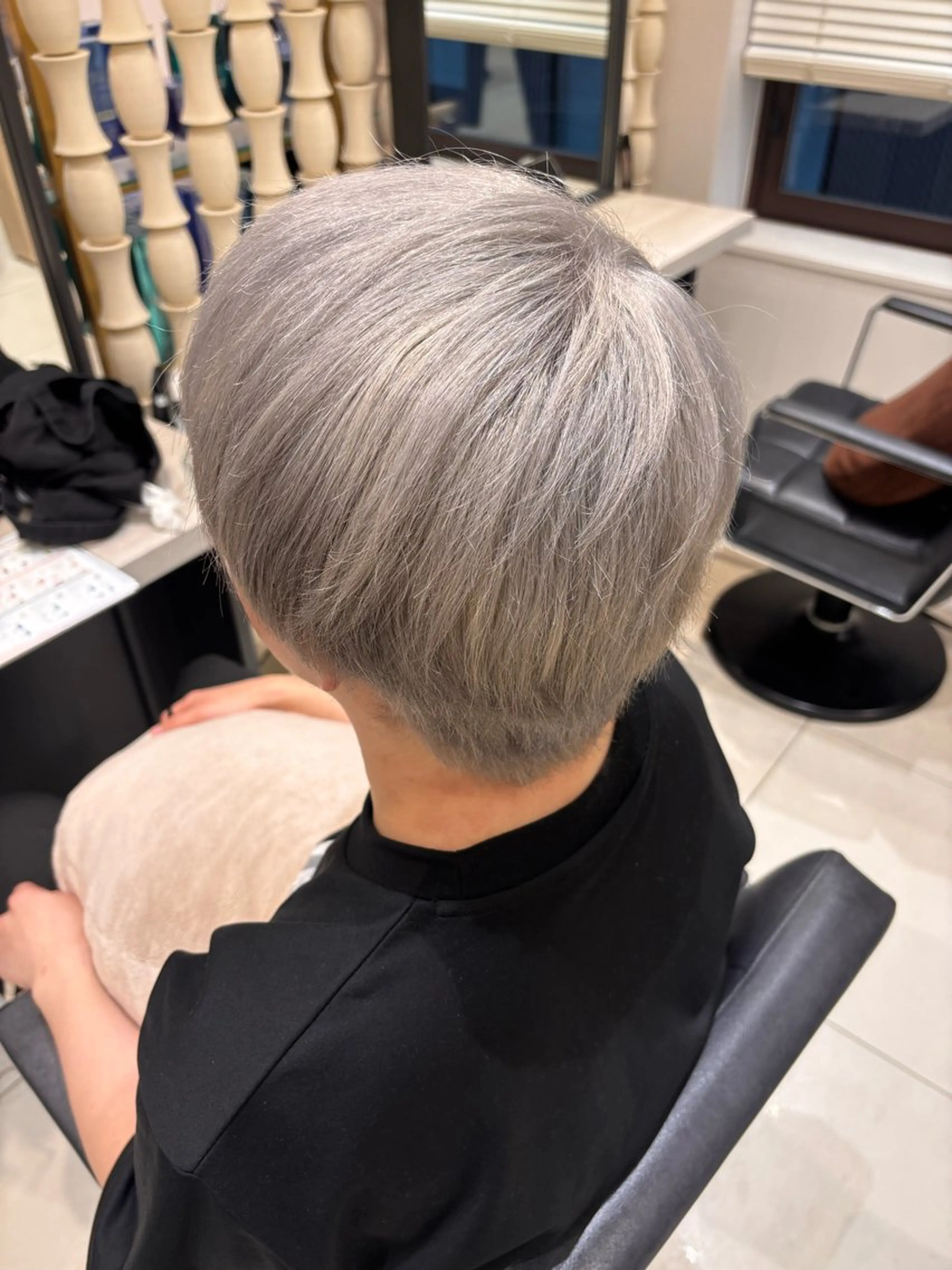 【メンズ限定】ブリーチ＋カラー＋艶トリートメントの写真